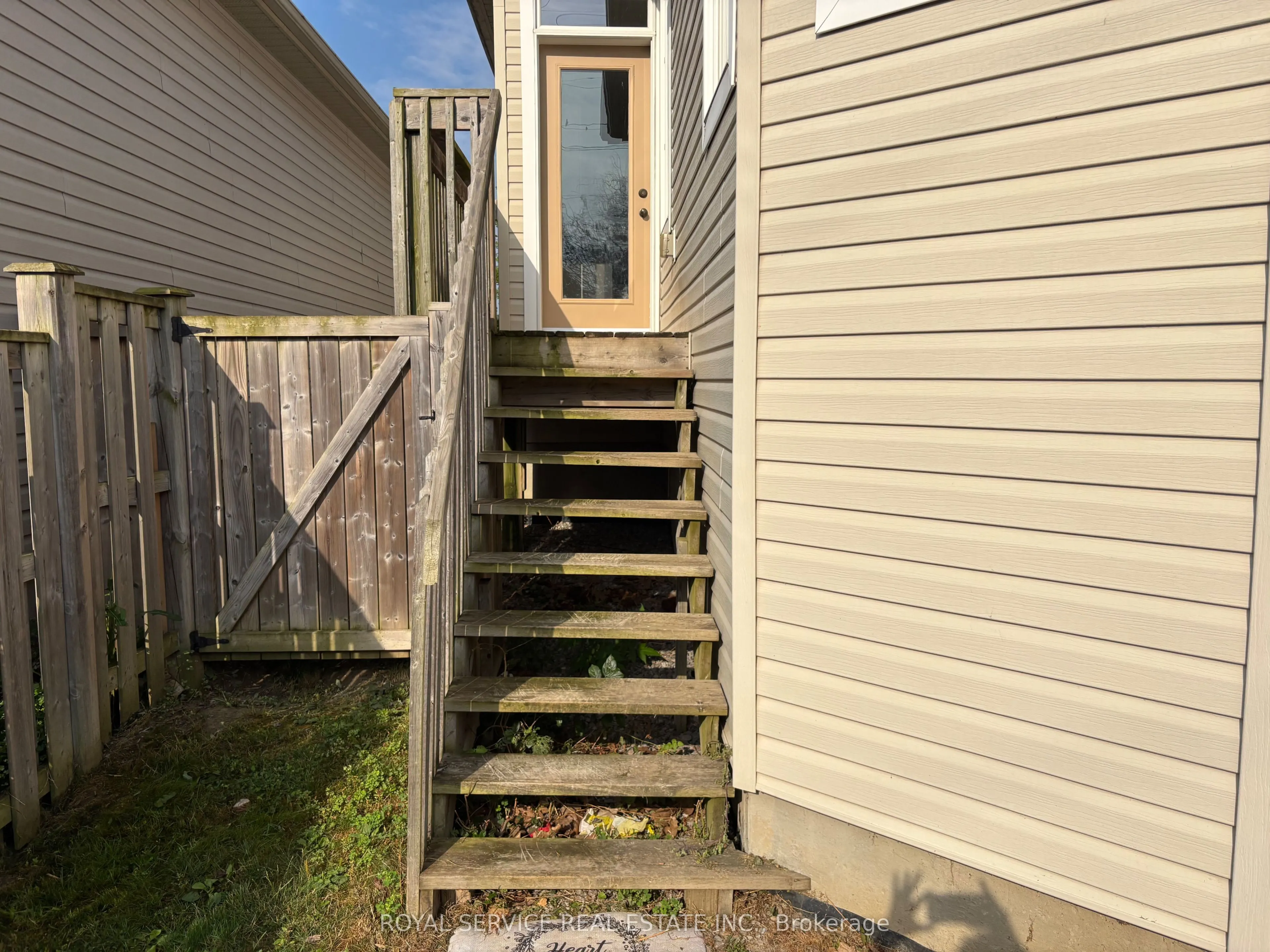 660 Prince Of Wales Drive