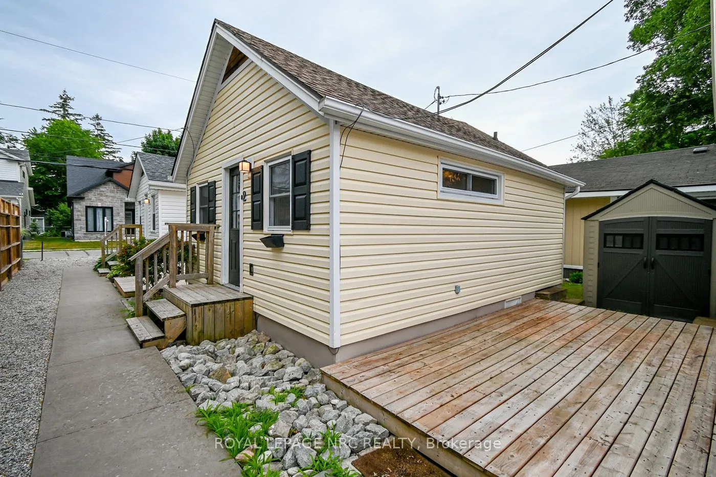 387 Elmwood Avenue