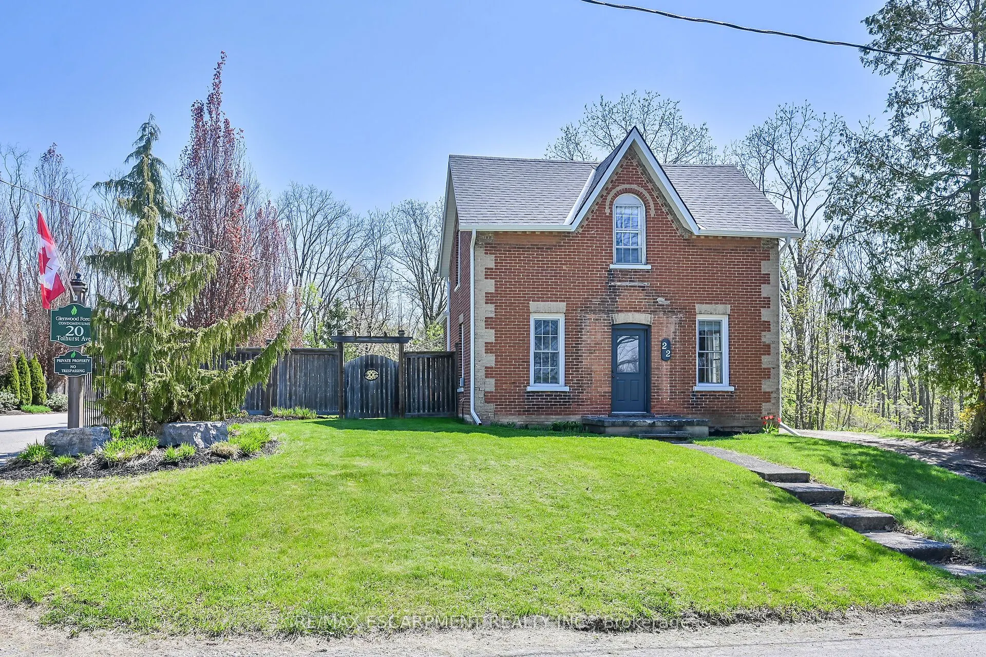 22 Tolhurst Avenue