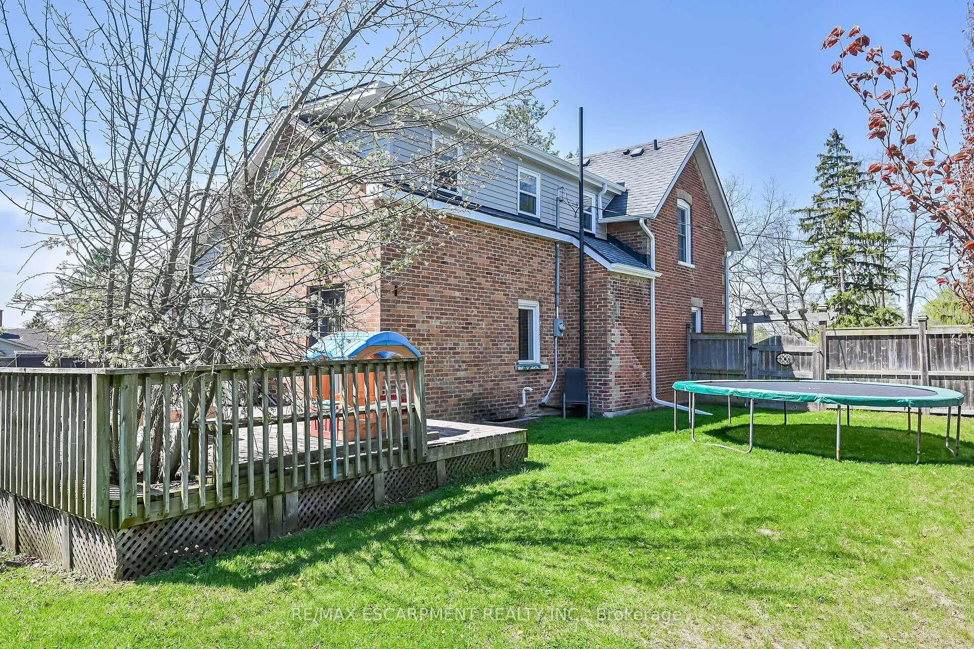 22 Tolhurst Avenue
