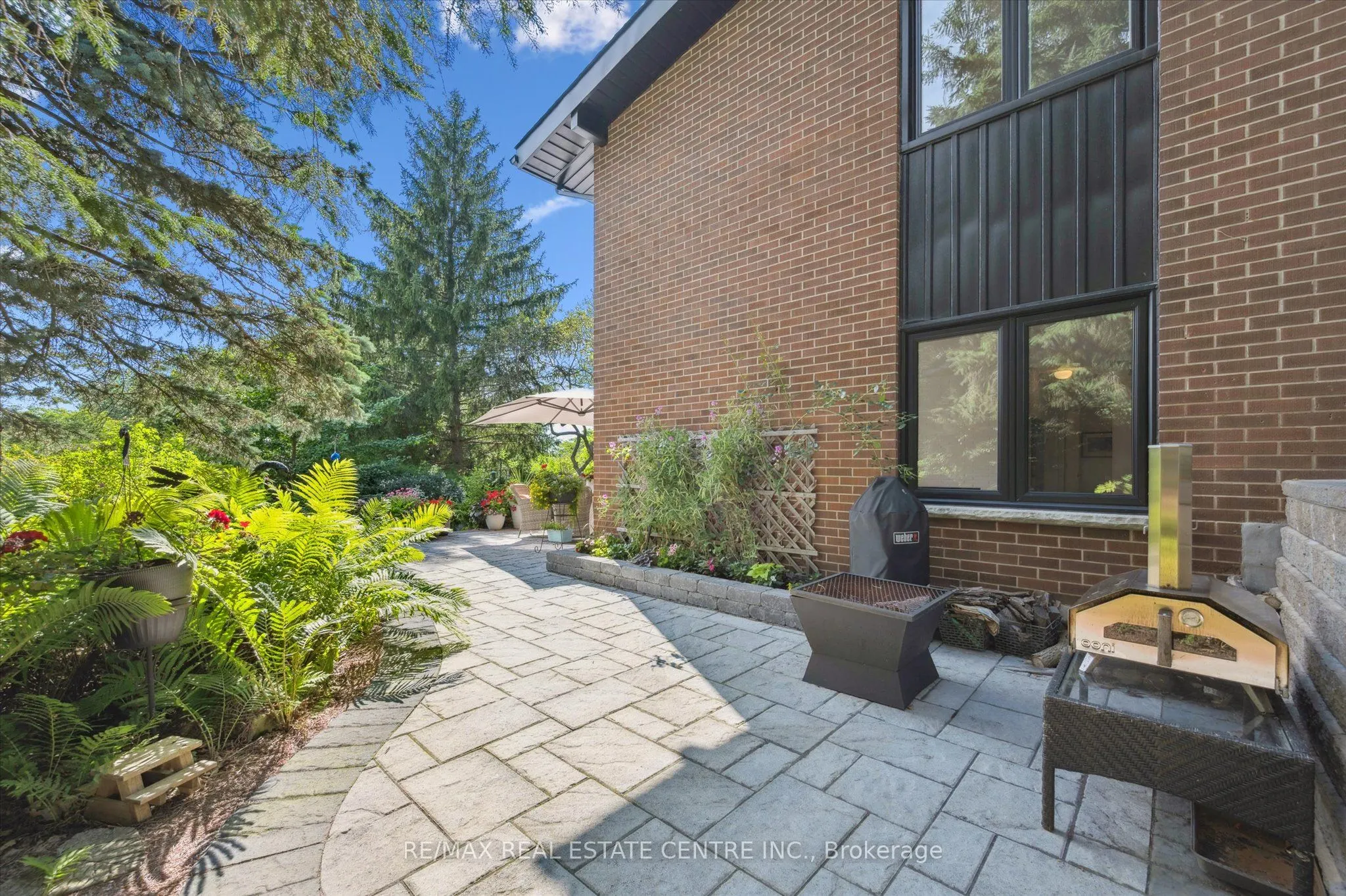 88 Callander Drive