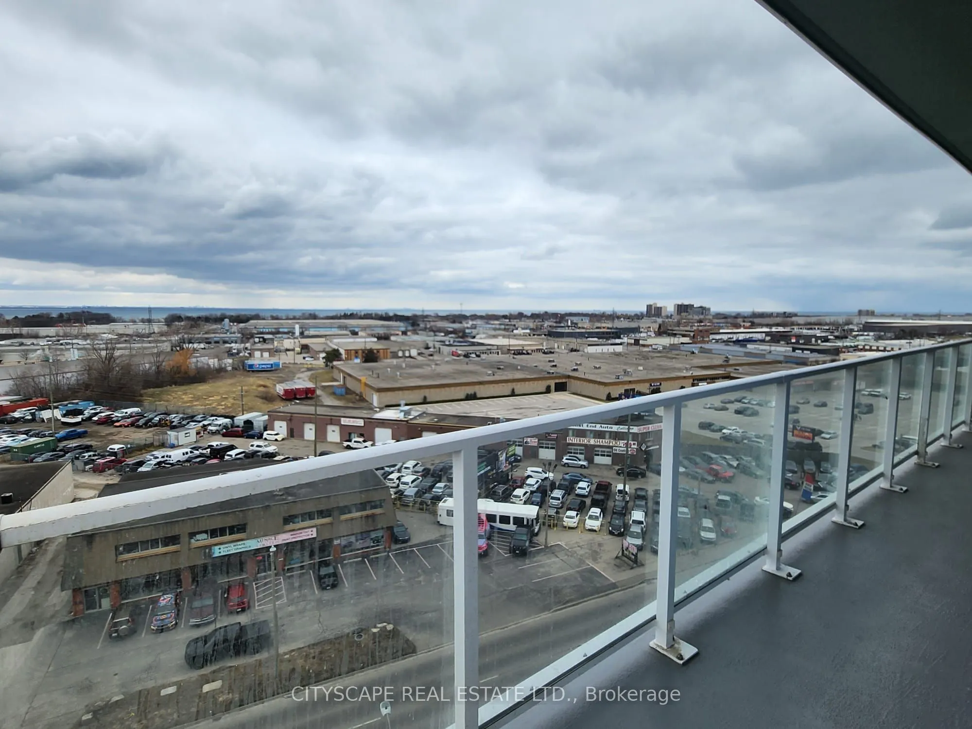 2782 Barton Street E, #807