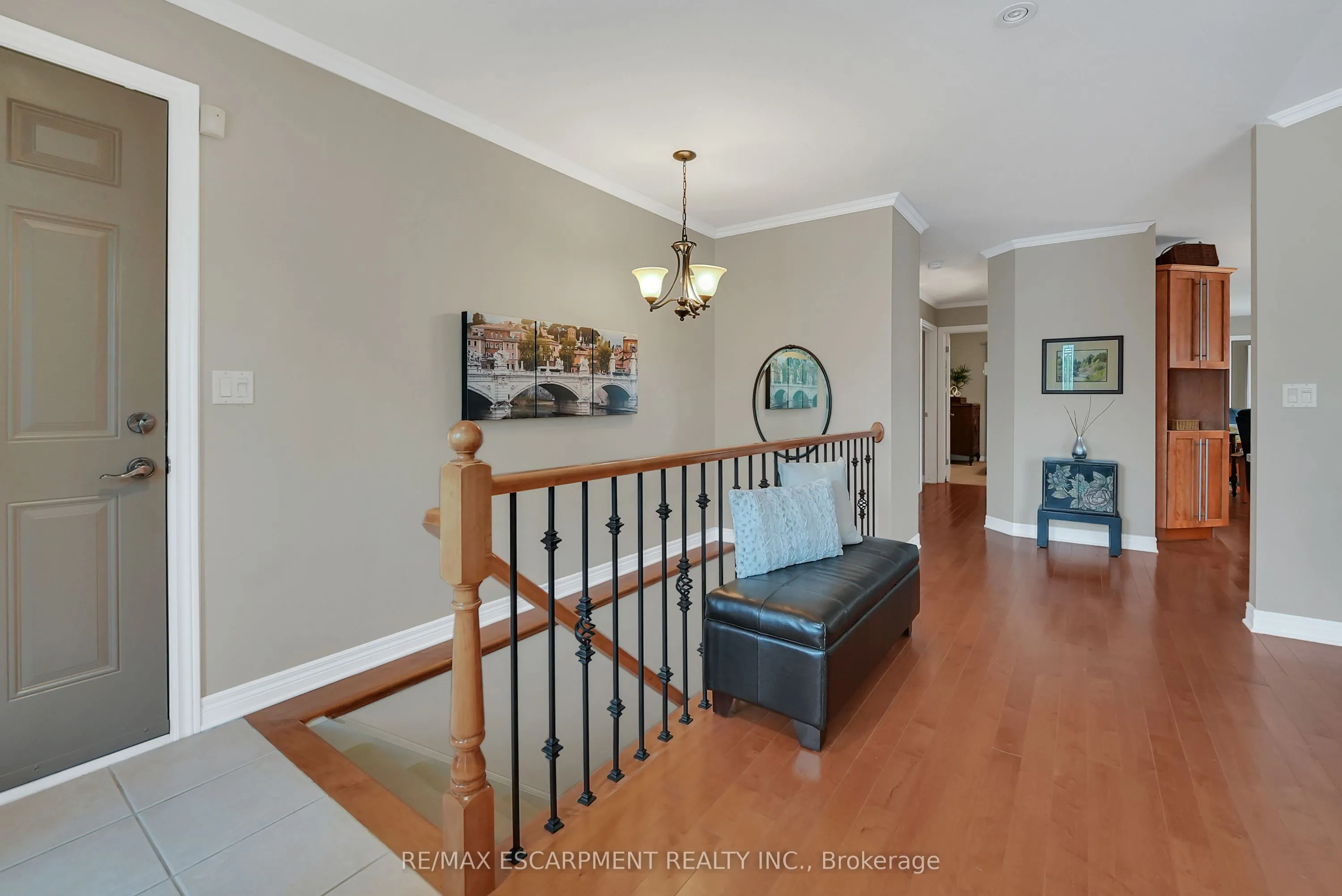 3910 Rainbow Lane