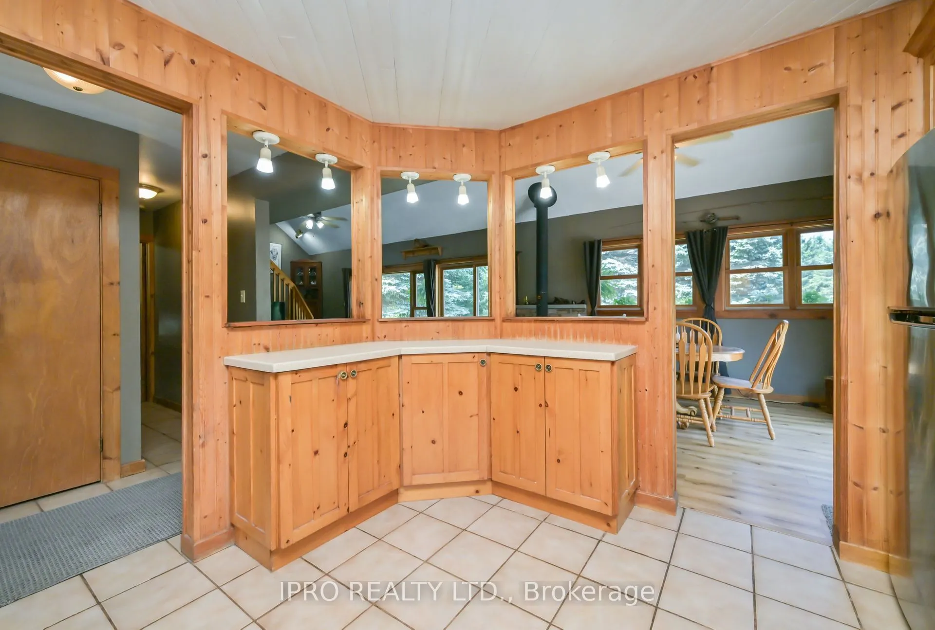5 Cook Crescent