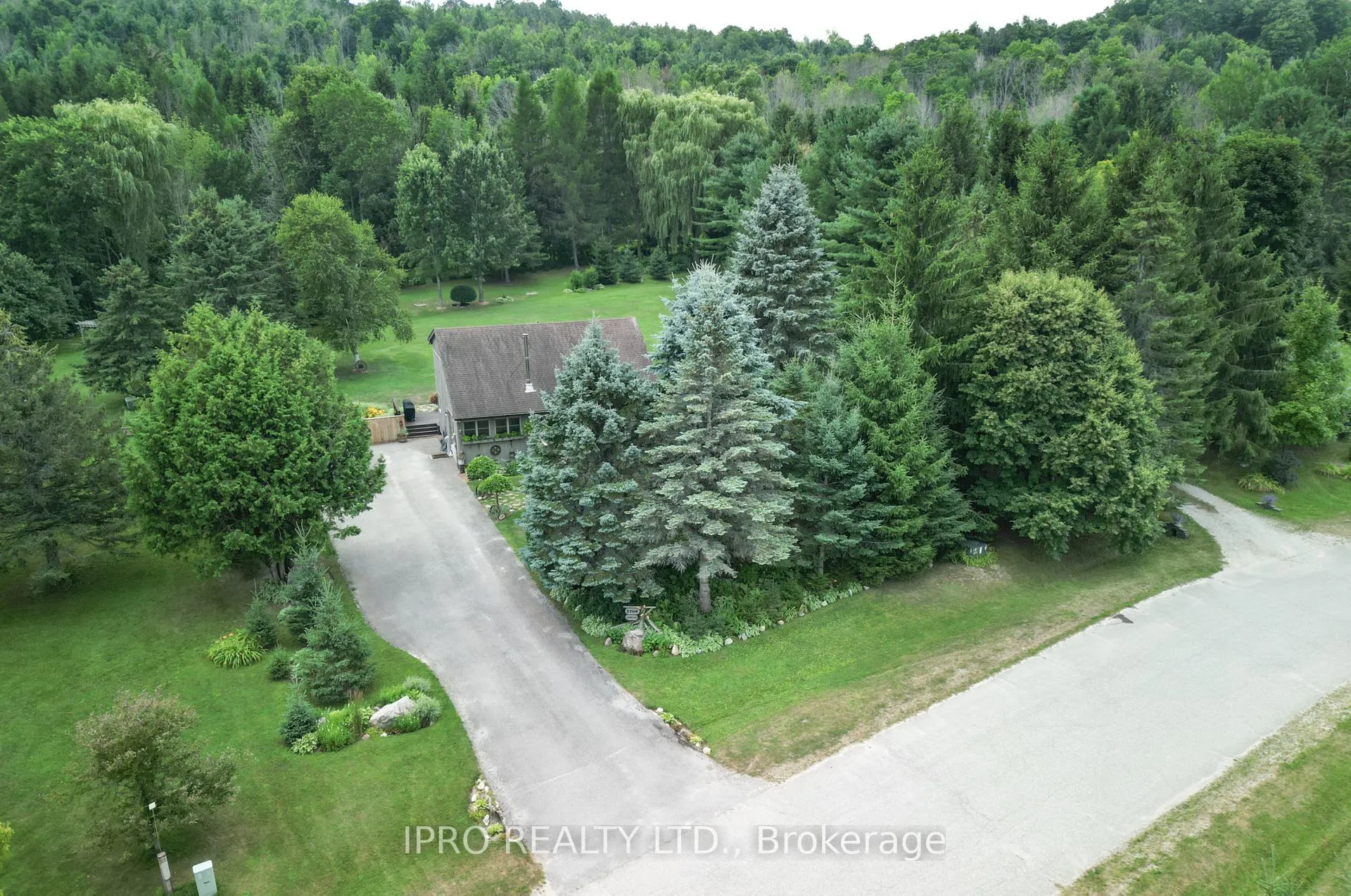 5 Cook Crescent