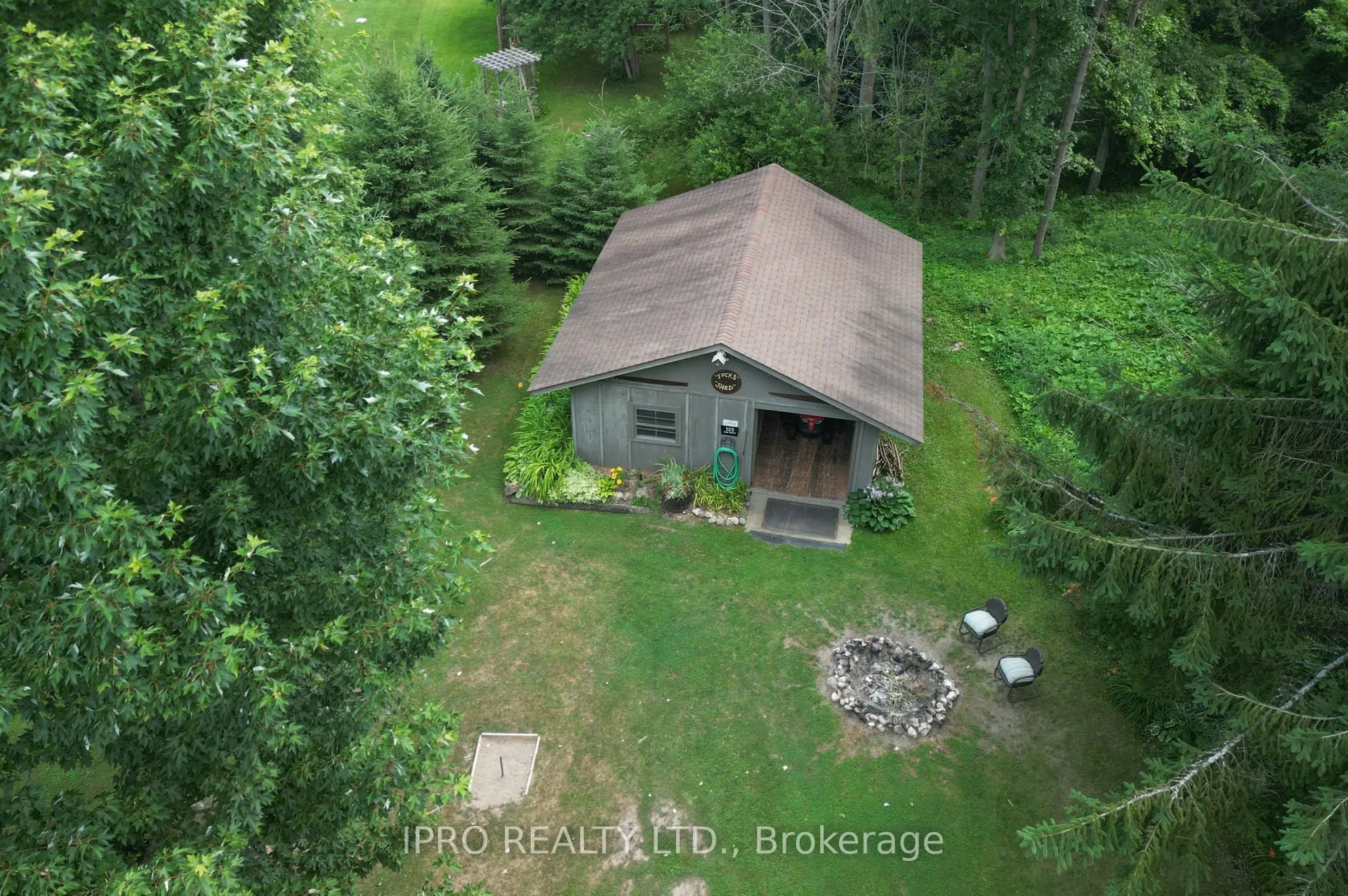 5 Cook Crescent