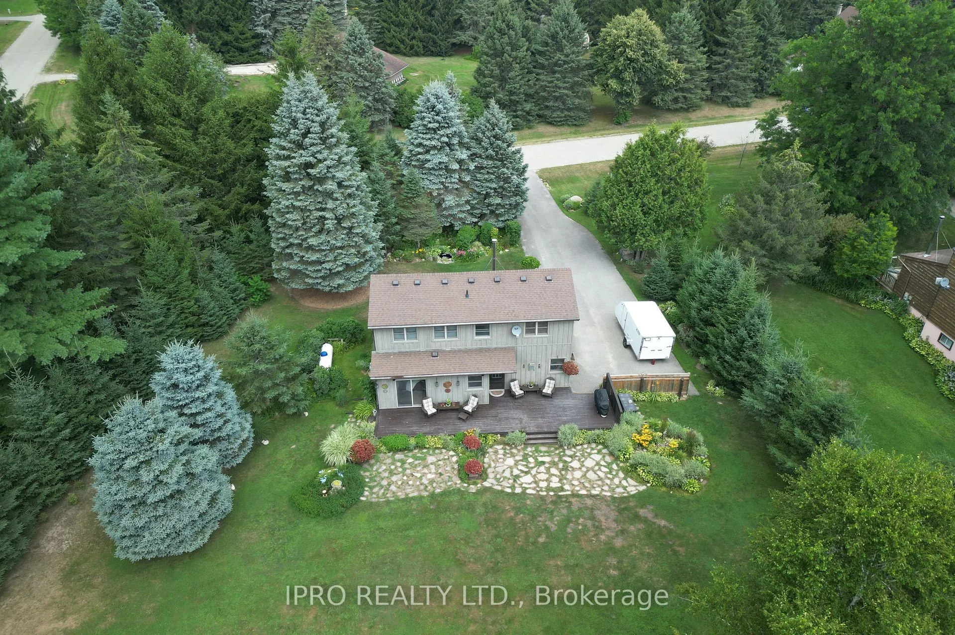 5 Cook Crescent