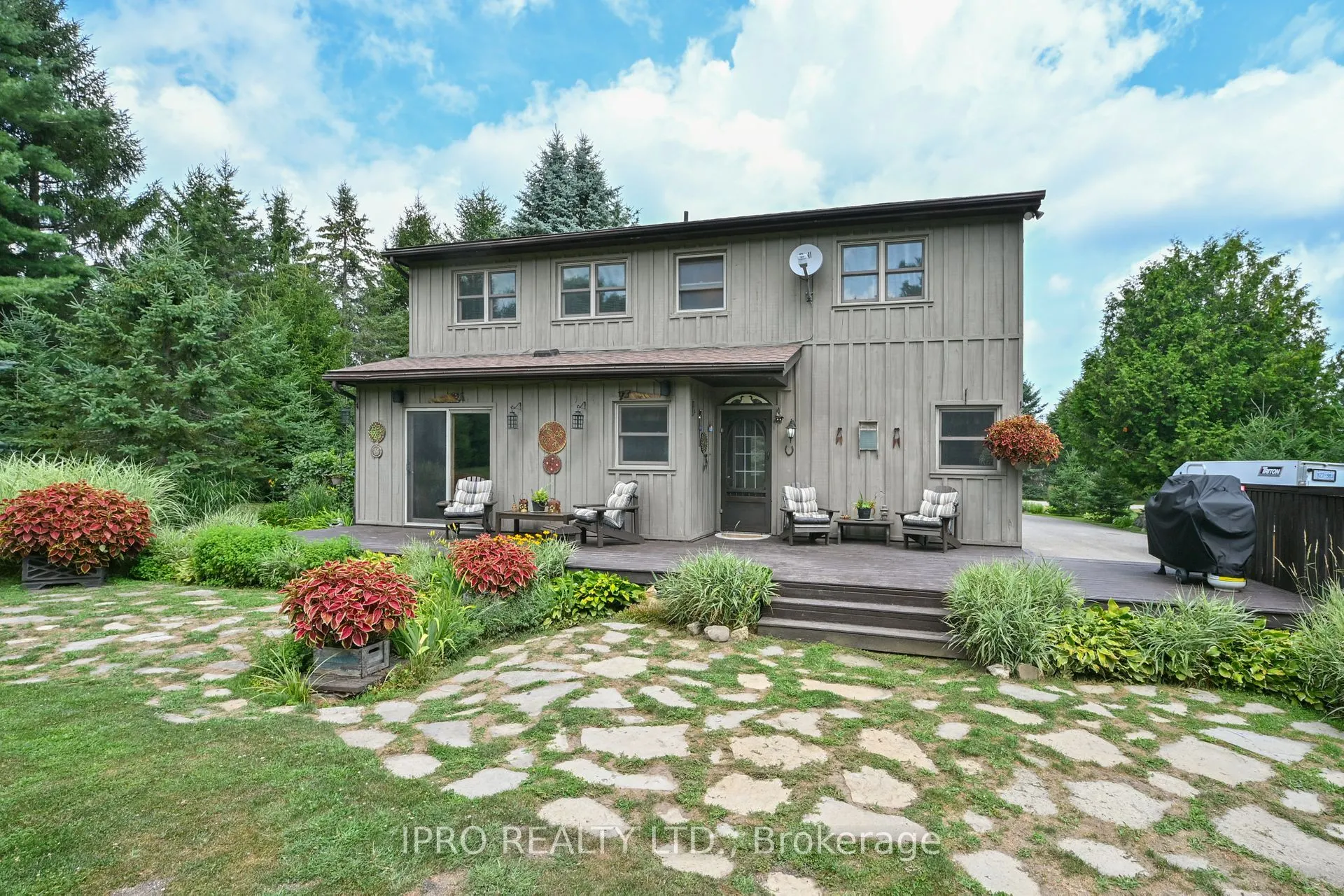 5 Cook Crescent