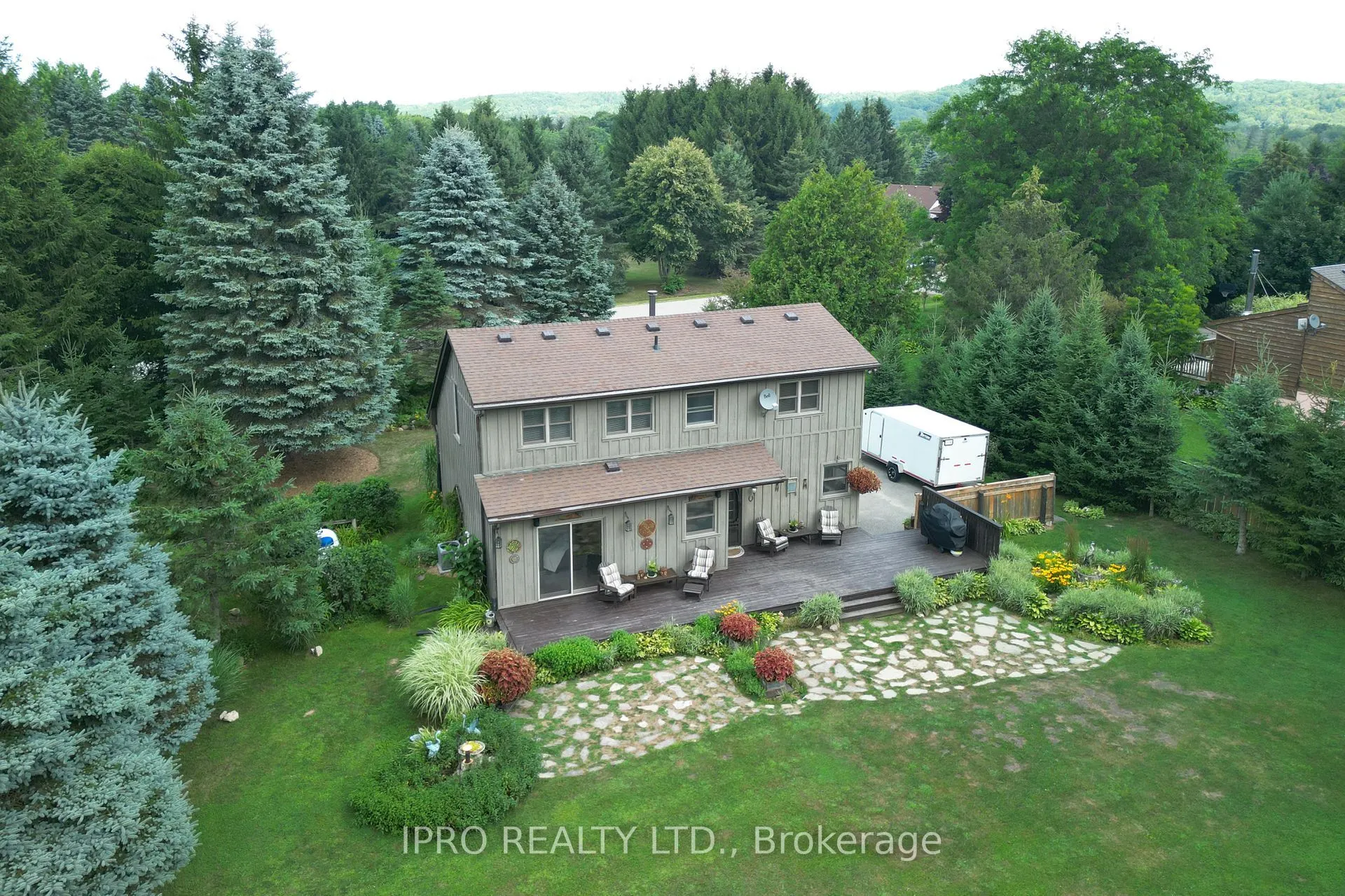 5 Cook Crescent