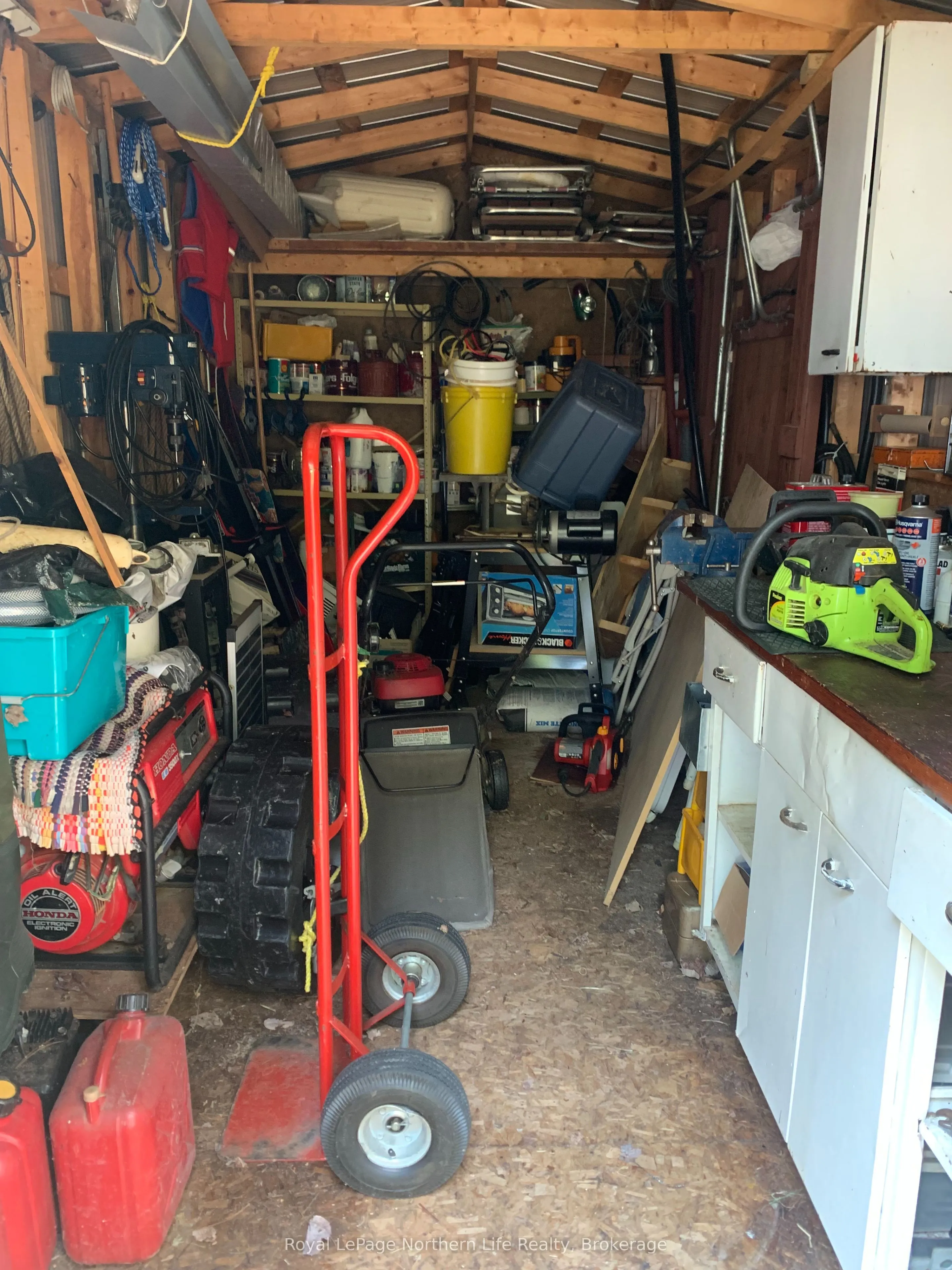 17 MUSKIE BAY, LAKE NIPISSING