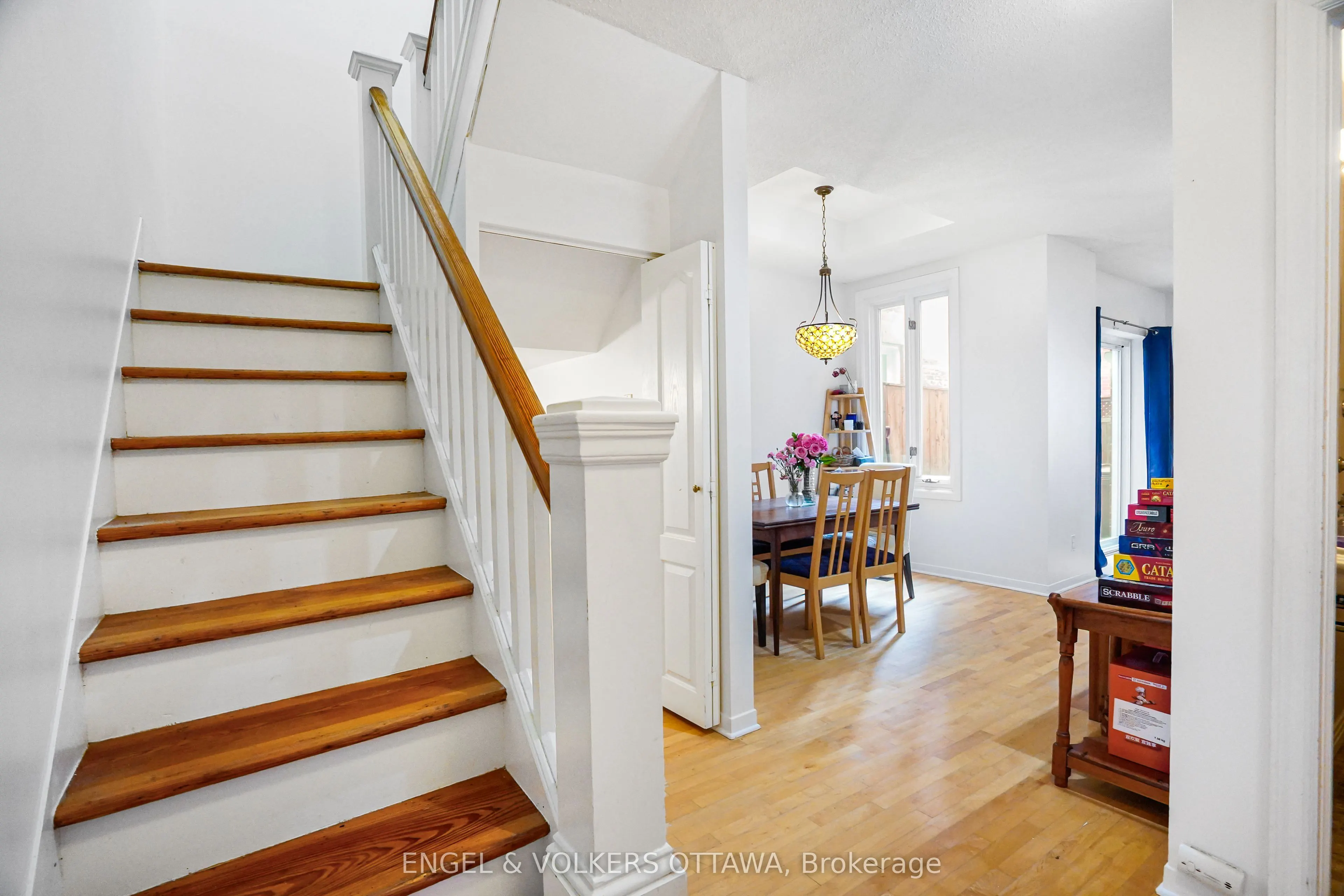 293 Somerset Street E