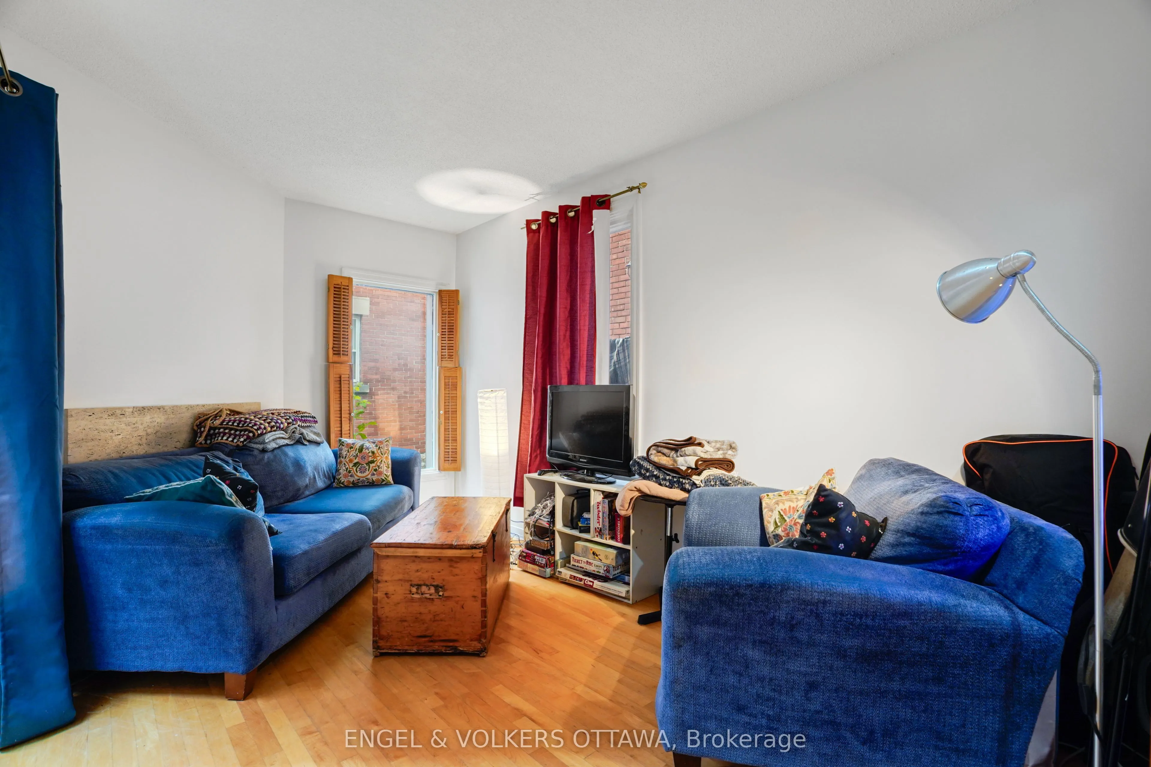 293 Somerset Street E