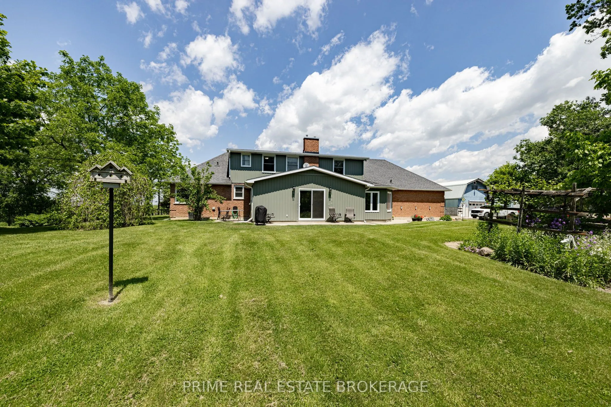 3304 Cromarty Drive