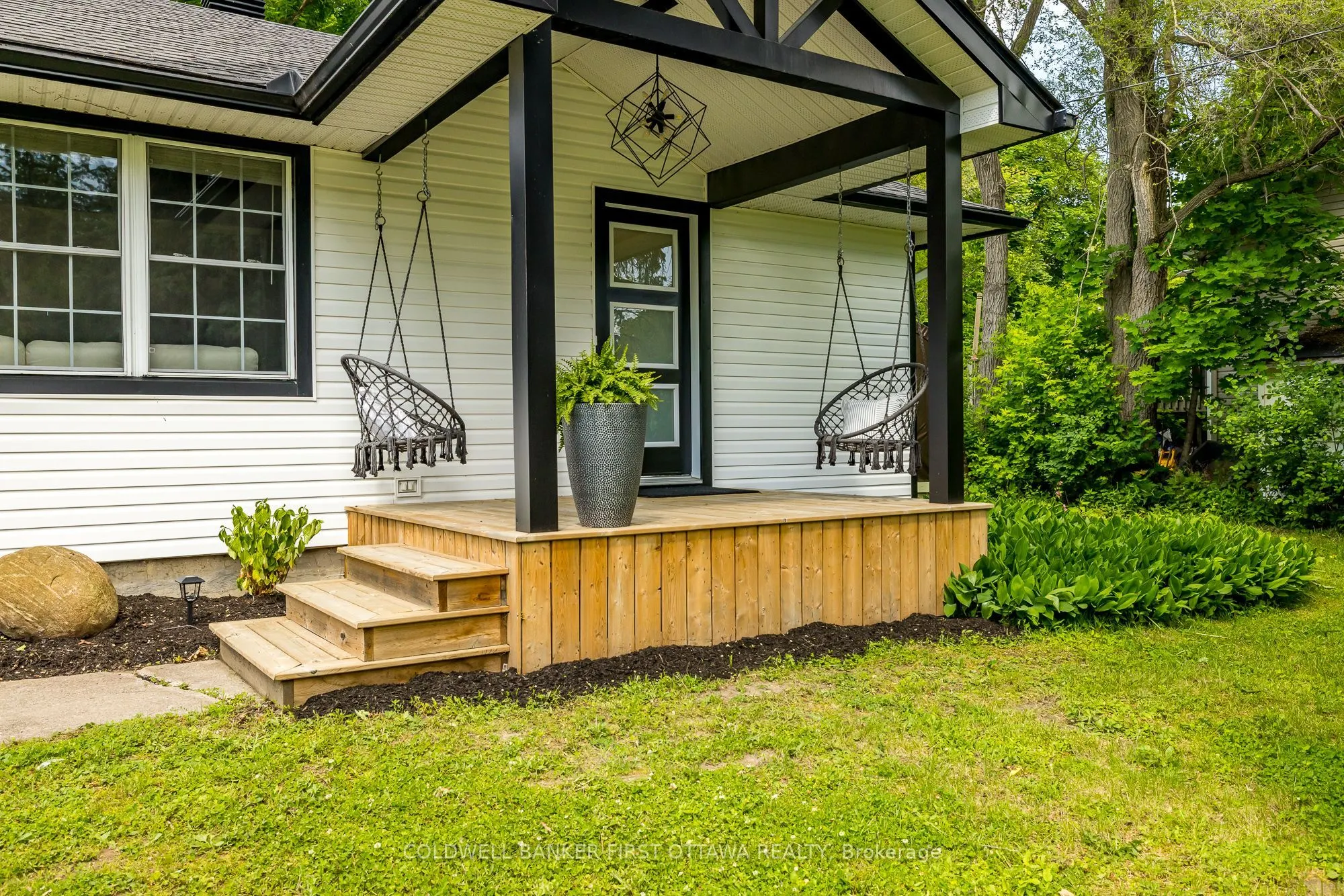 1 PORTER Street