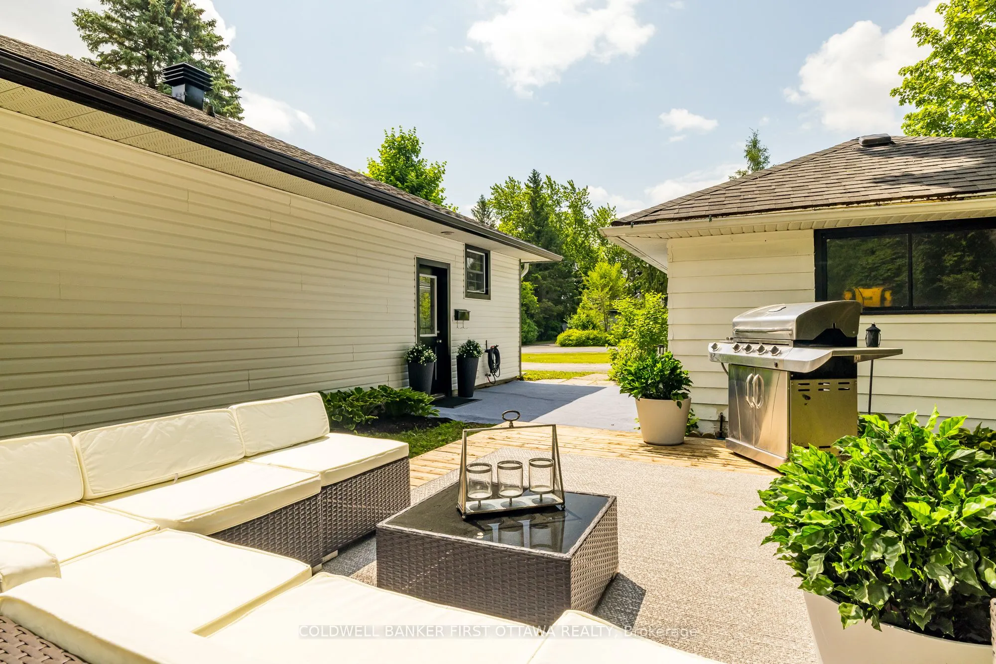 1 PORTER Street