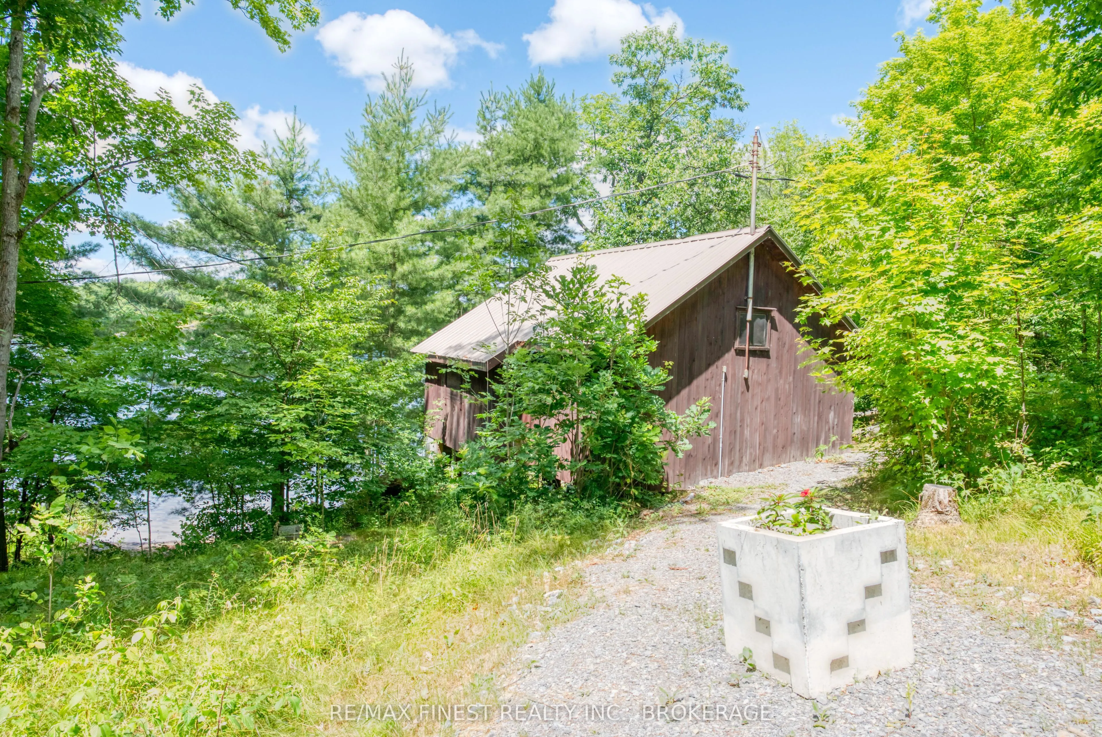 1841 Fifth Lake Road