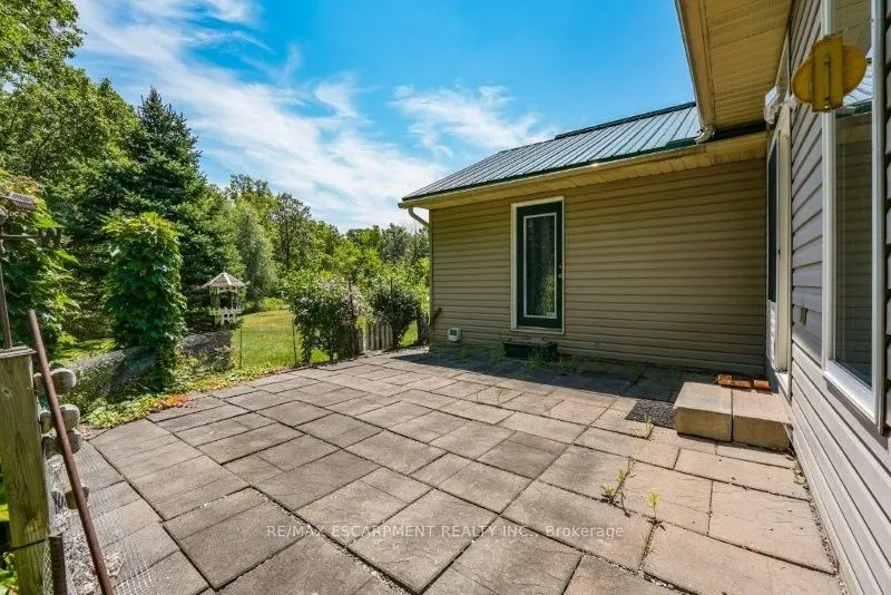 1630 Townline Road E