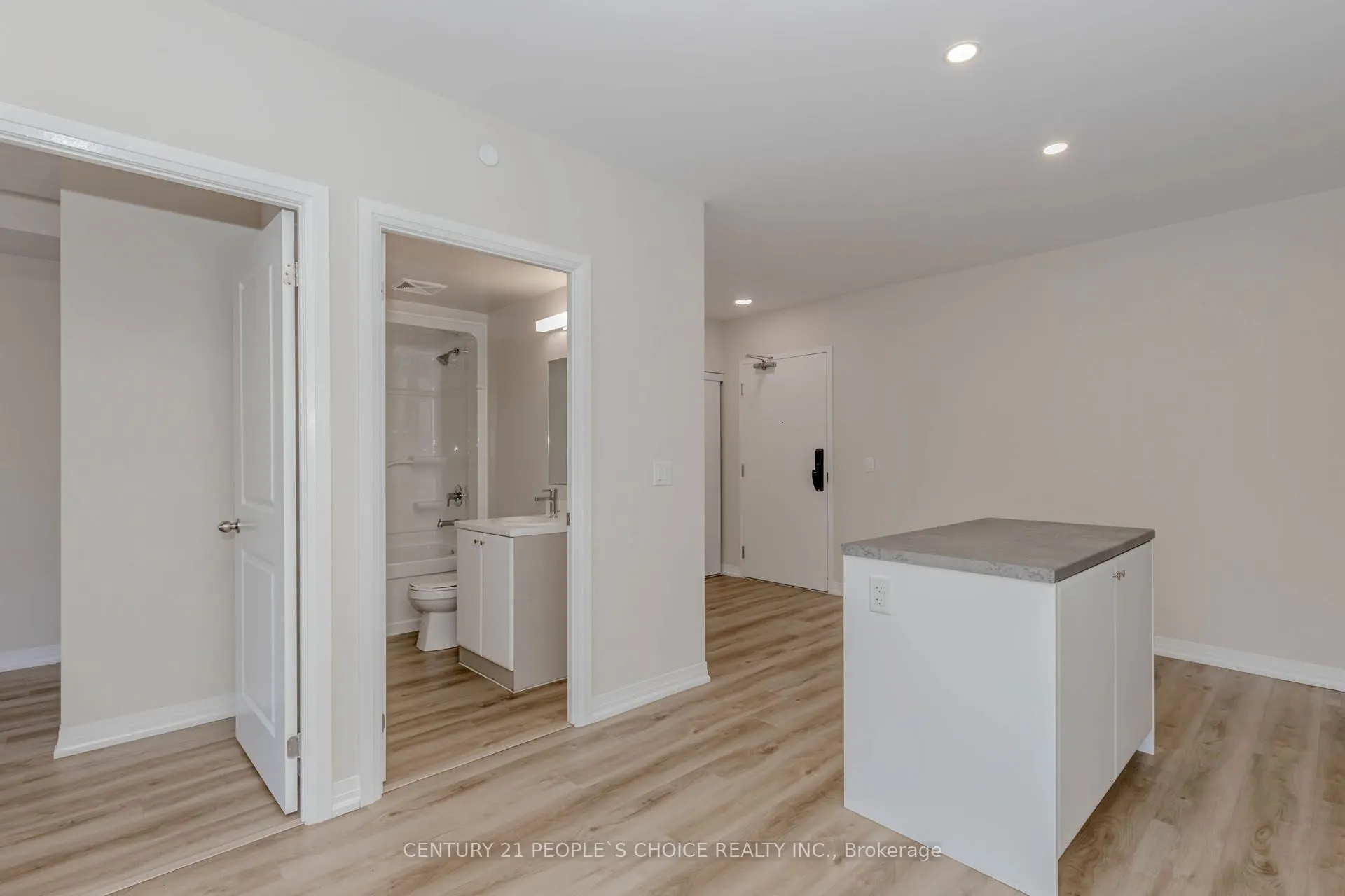 50 HERRICK Avenue #206