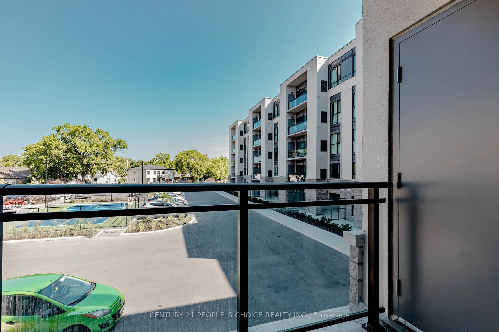 50 HERRICK Avenue #206