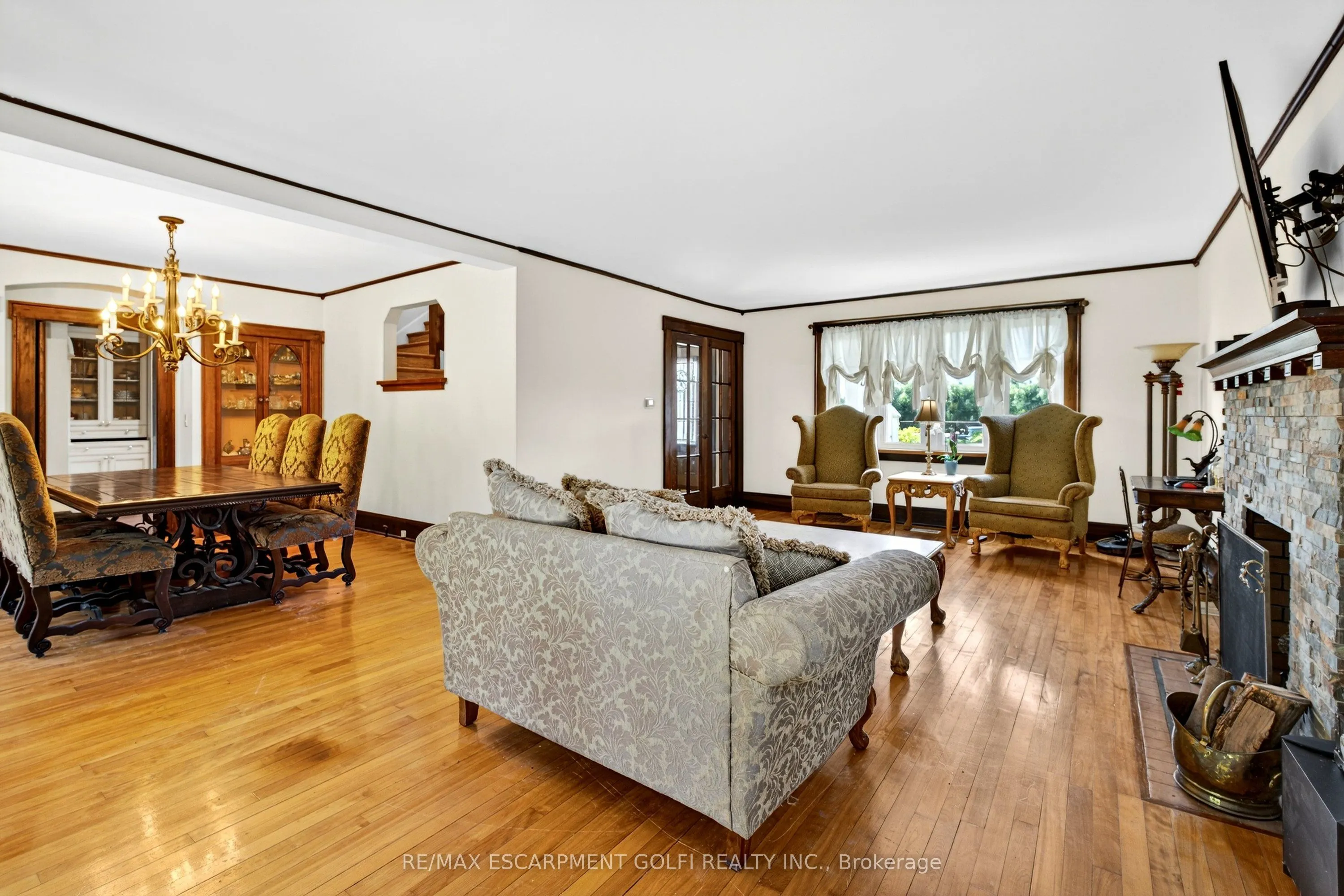 138 Caithness Street E