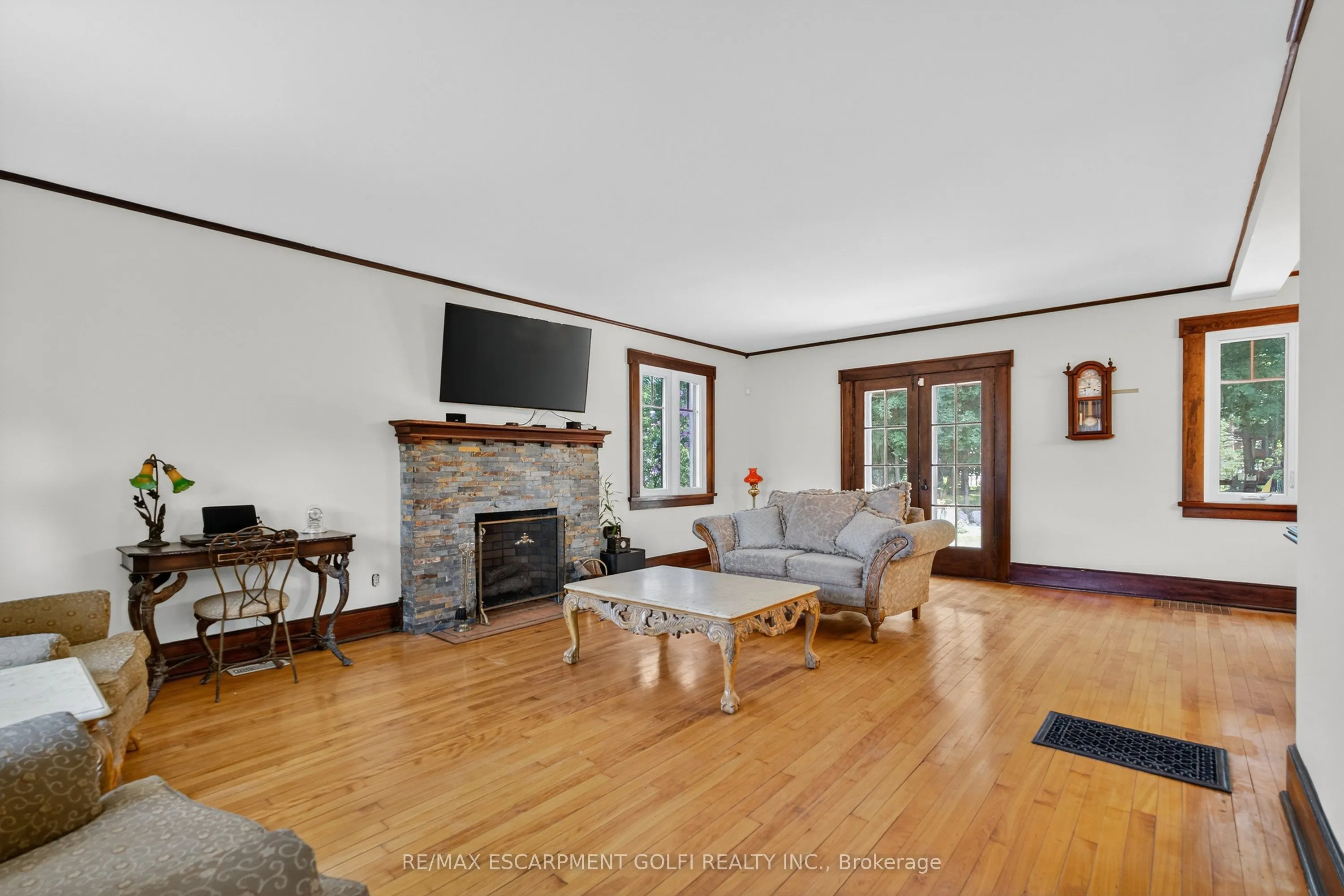 138 Caithness Street E