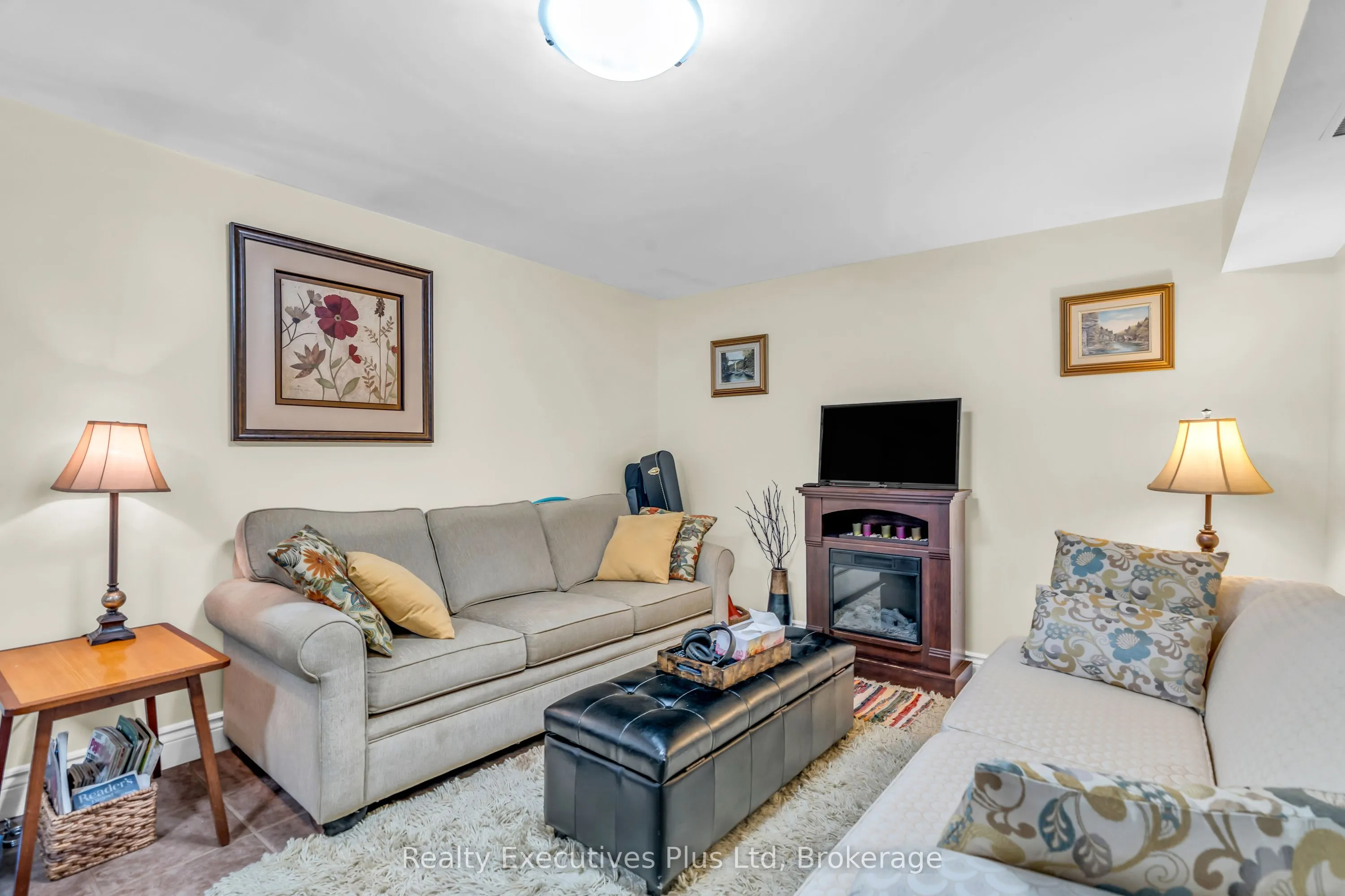 61 Mcilwraith Crescent