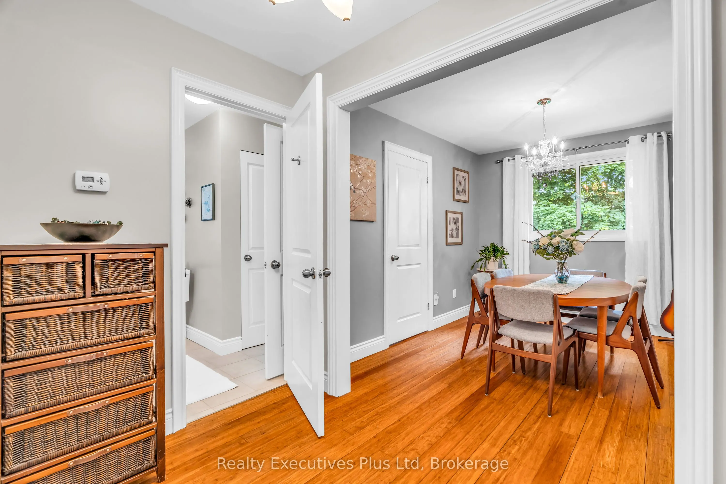 61 Mcilwraith Crescent