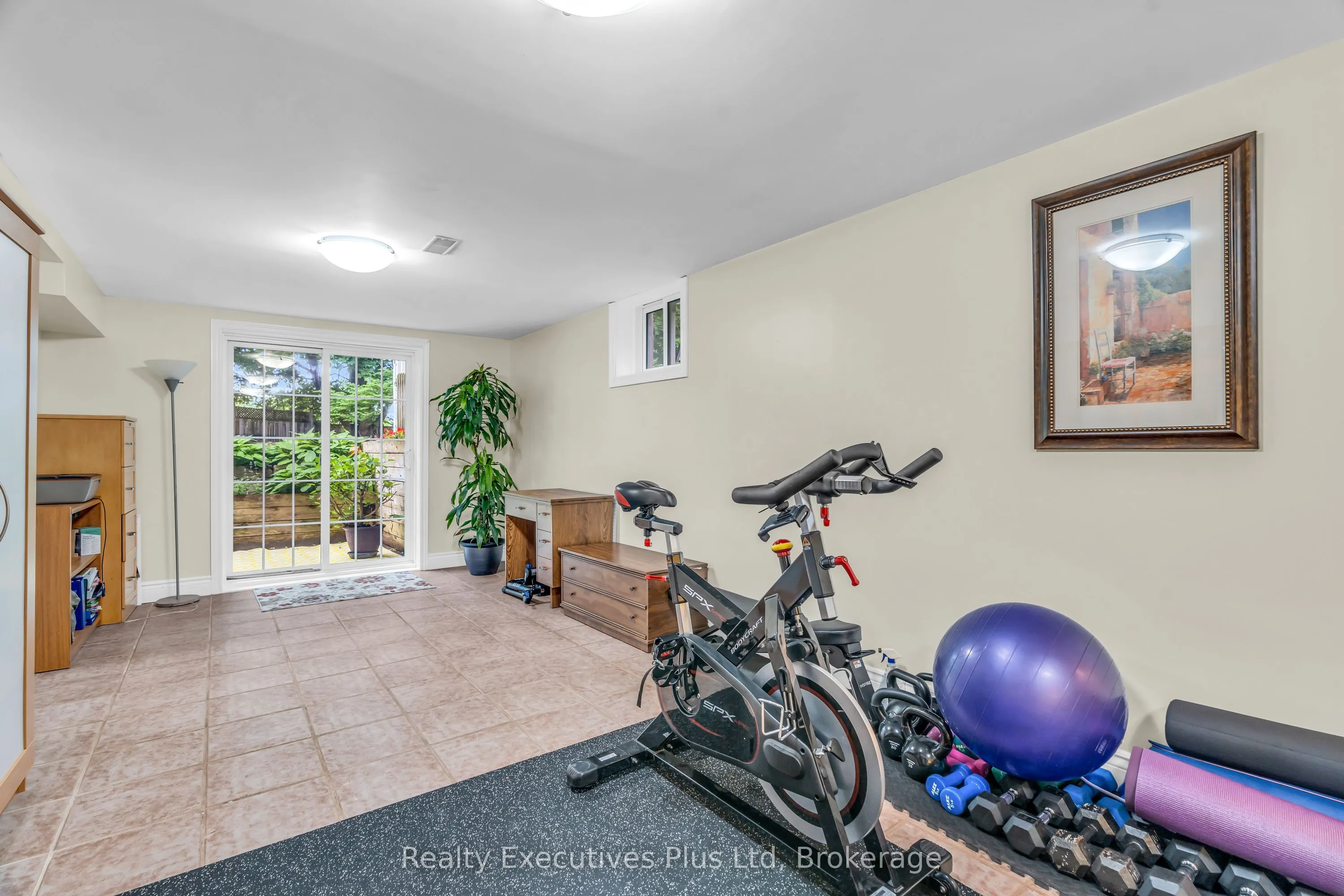 61 Mcilwraith Crescent