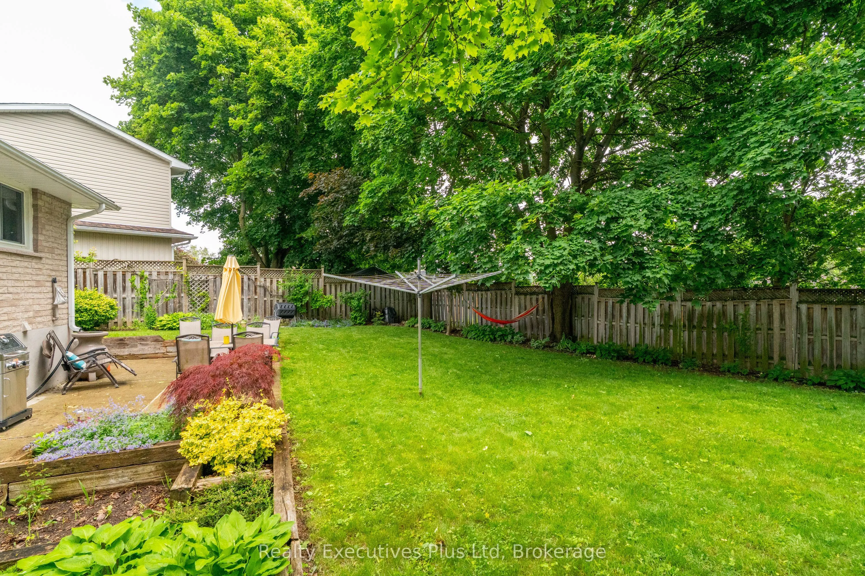 61 Mcilwraith Crescent