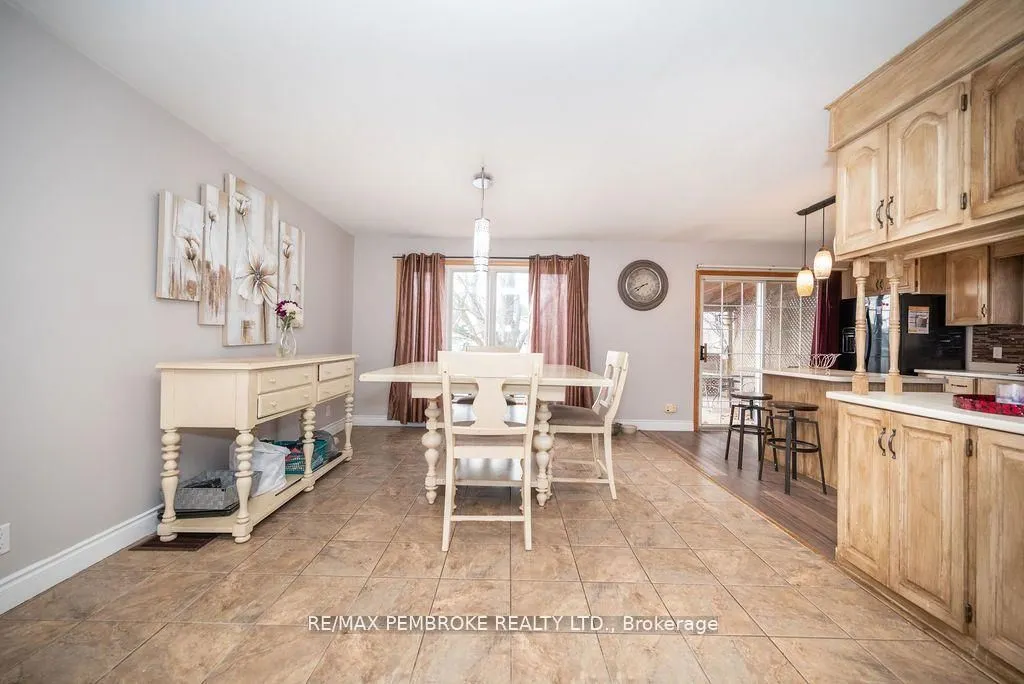 590 Boundary Road