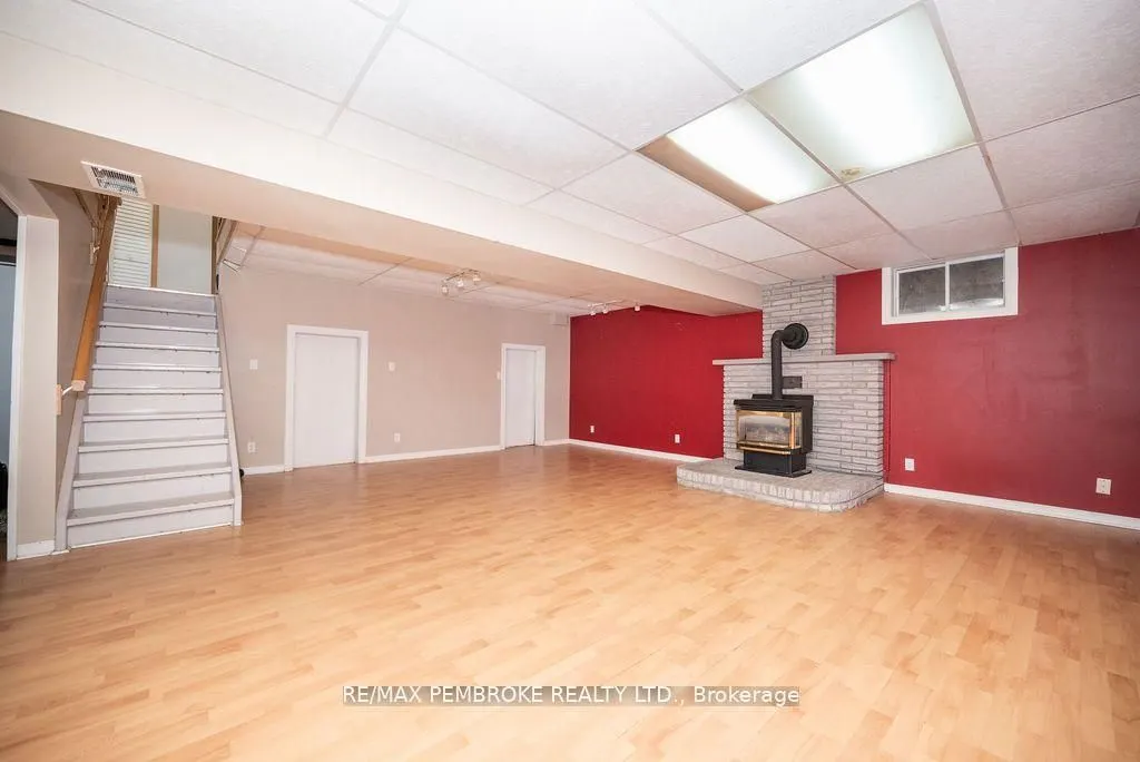 590 Boundary Road
