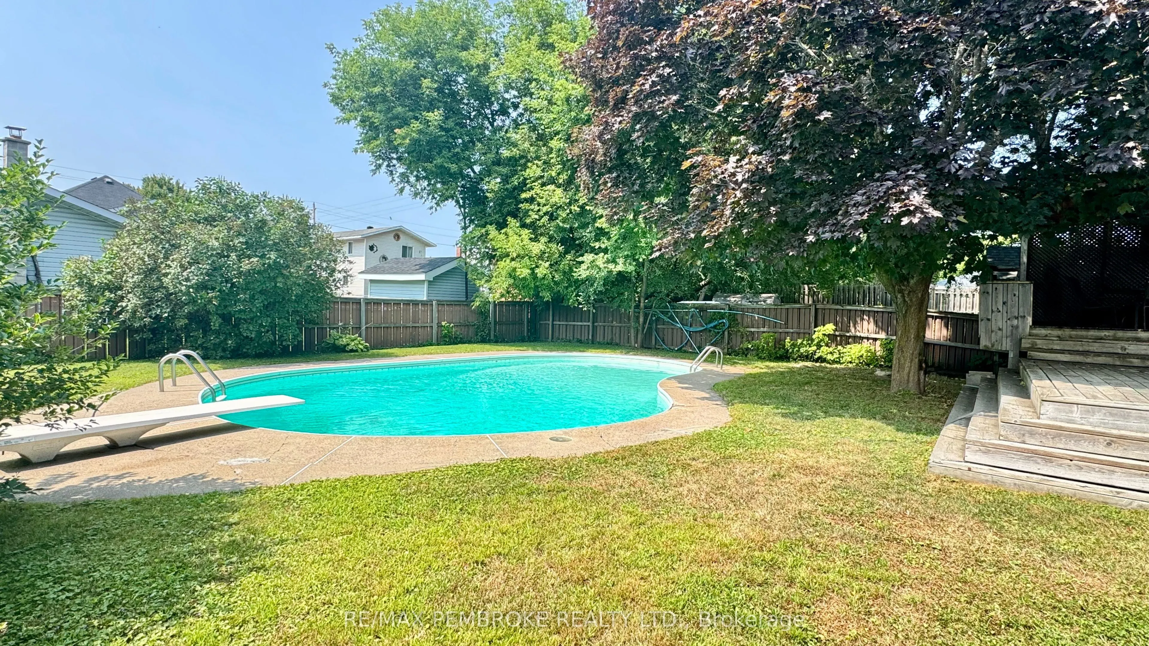 590 Boundary Road