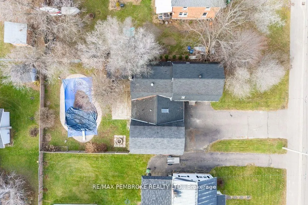 590 Boundary Road