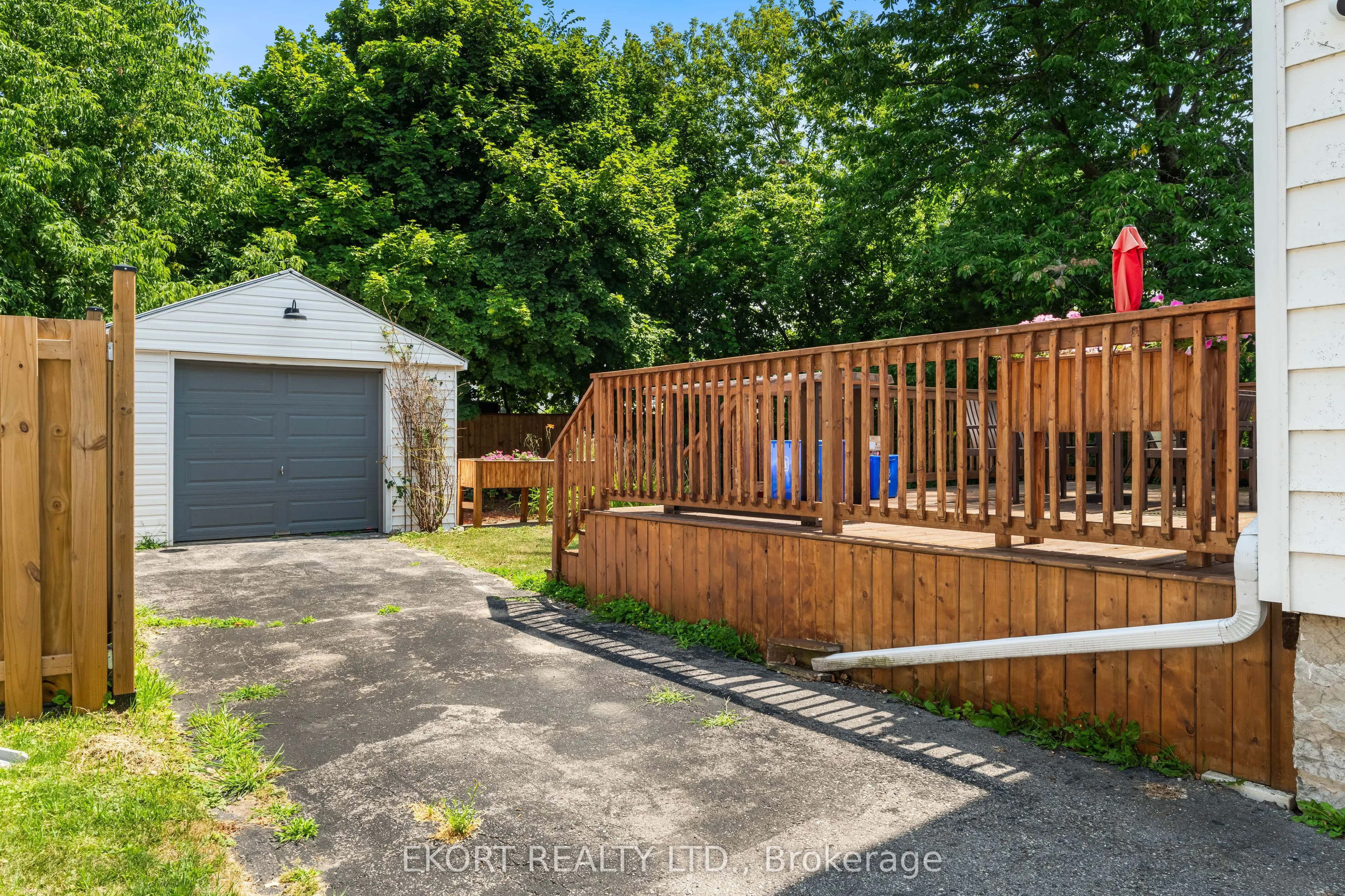 133 Foster Avenue