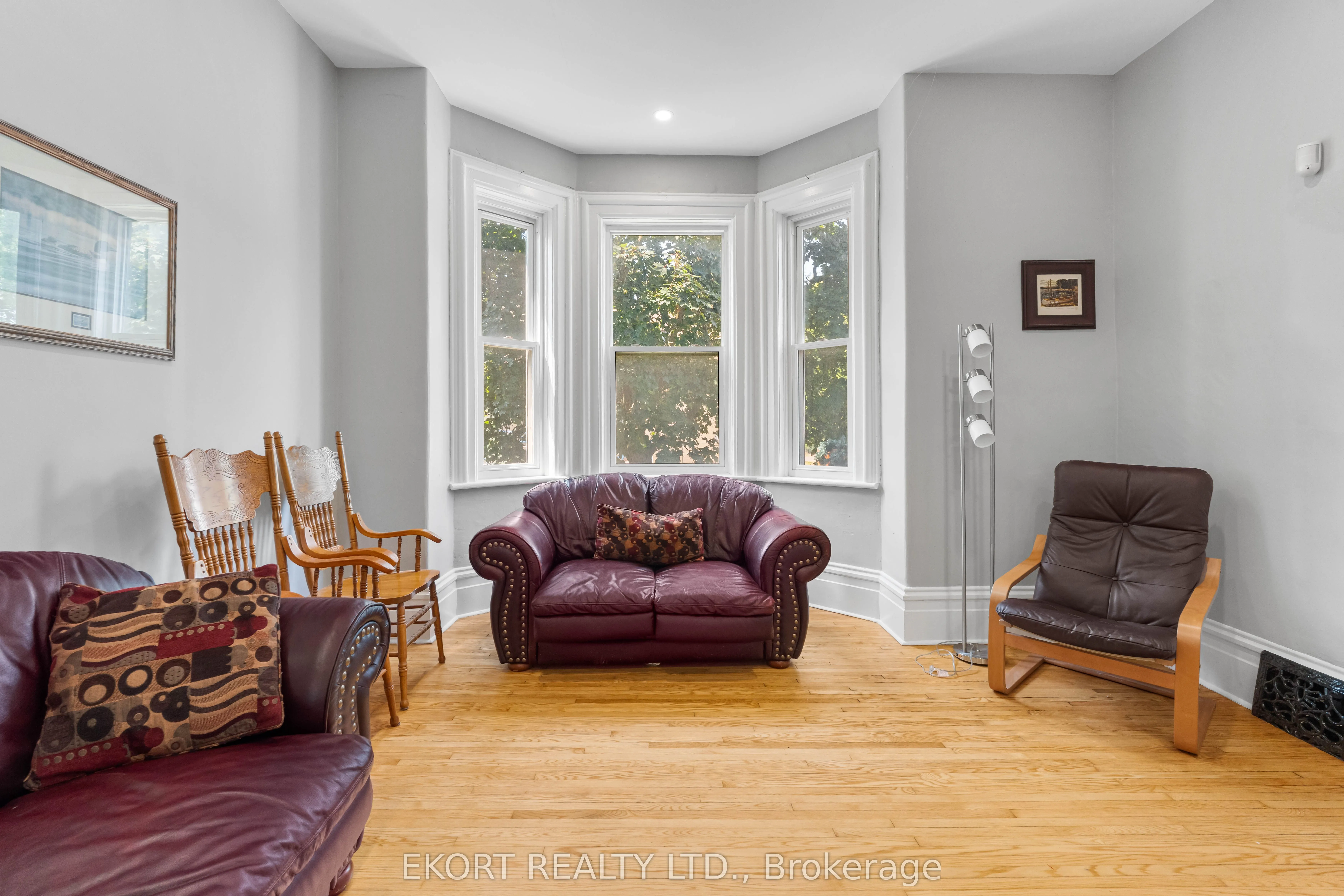 133 Foster Avenue