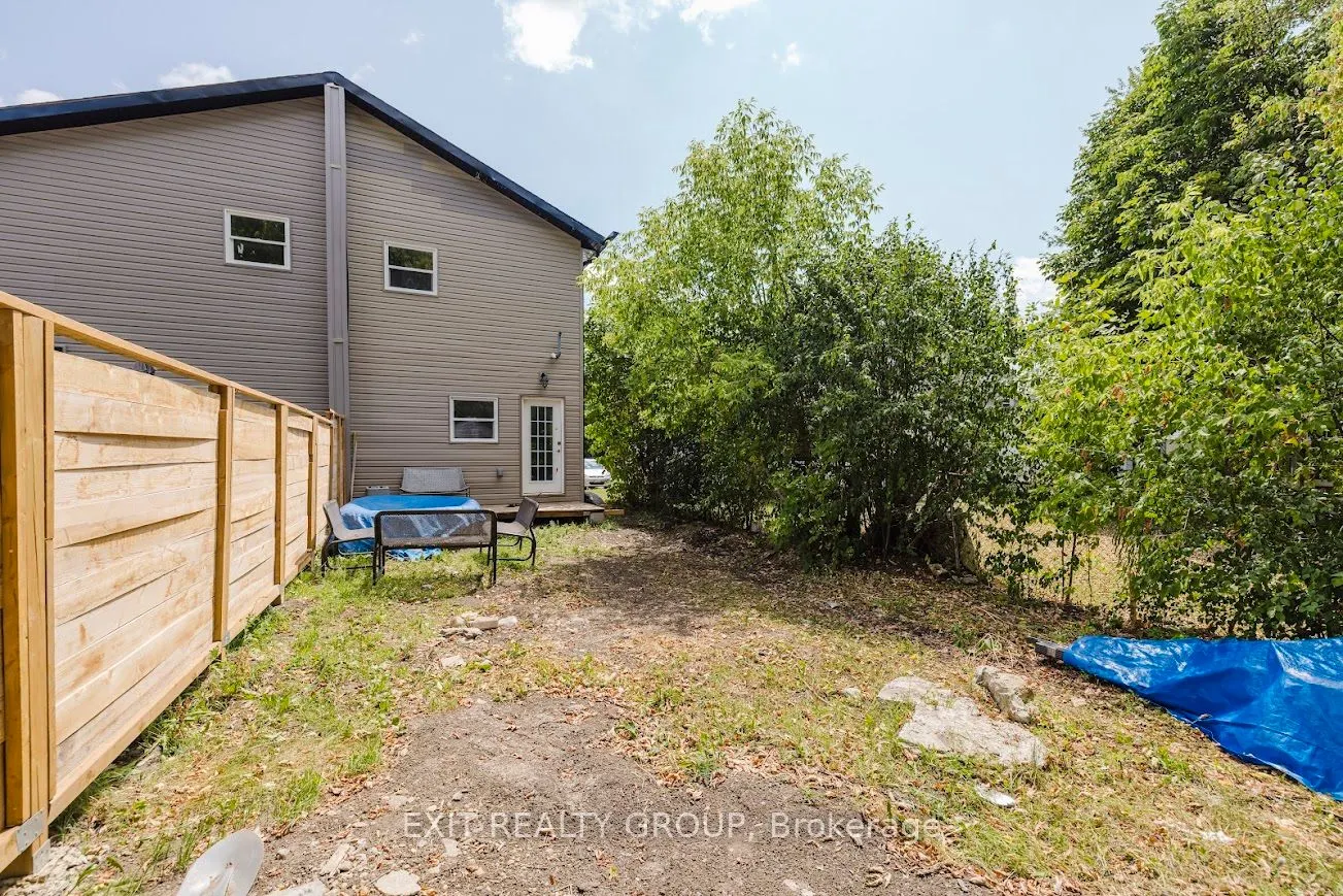32 Strachan Street