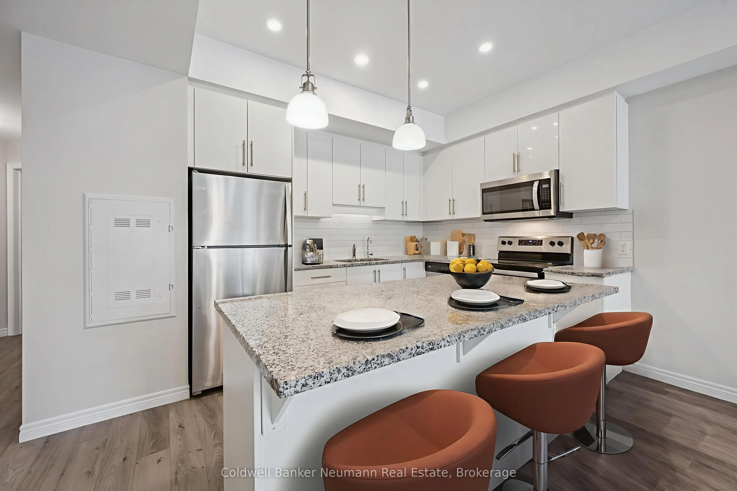 333 Gosling Gardens, #103