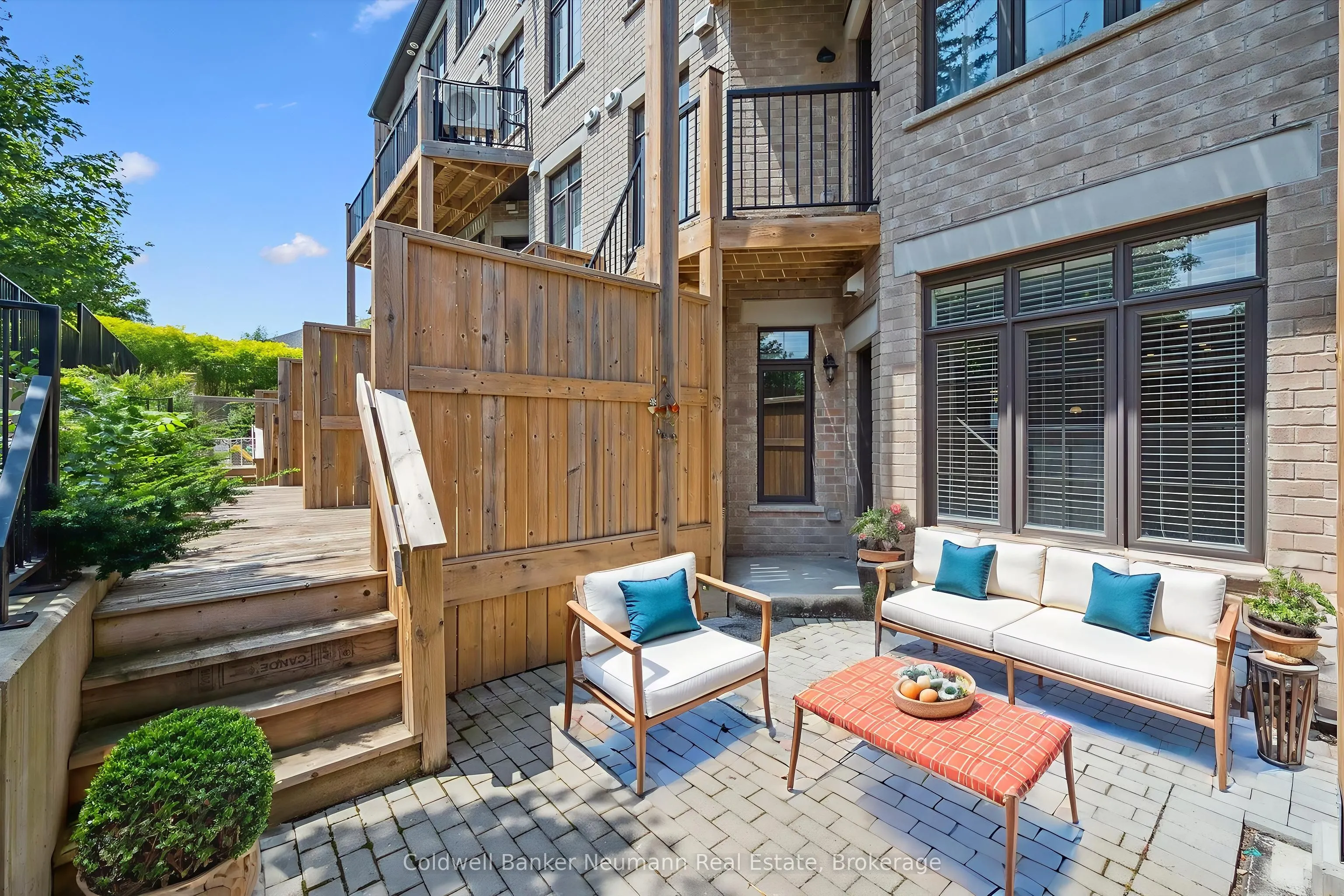 333 Gosling Gardens, #103