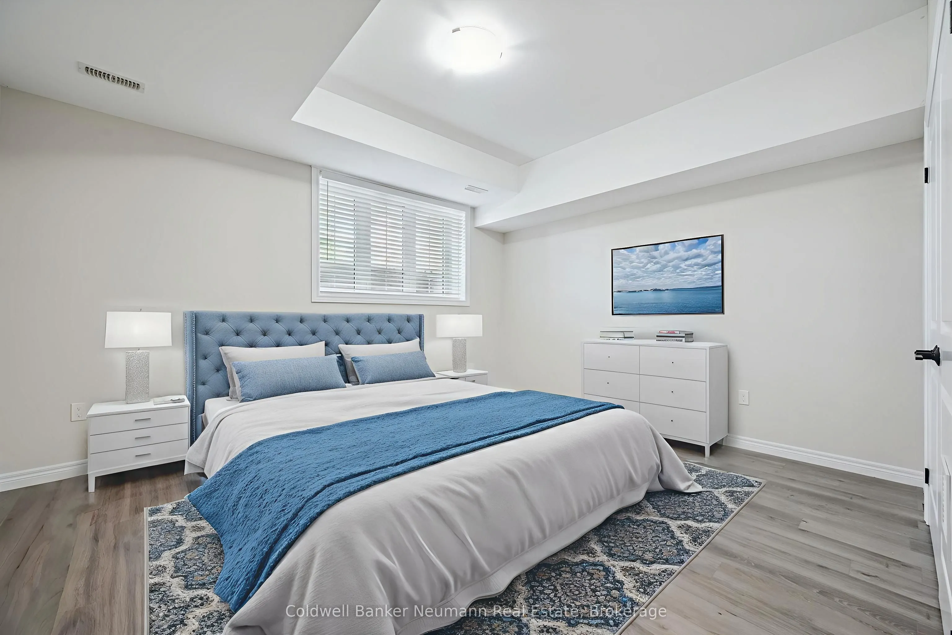 333 Gosling Gardens, #103