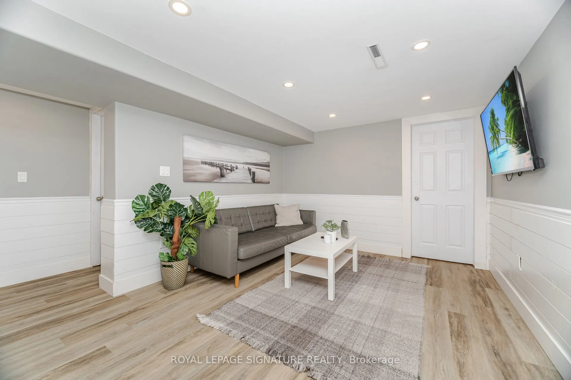 77 Fairview Road