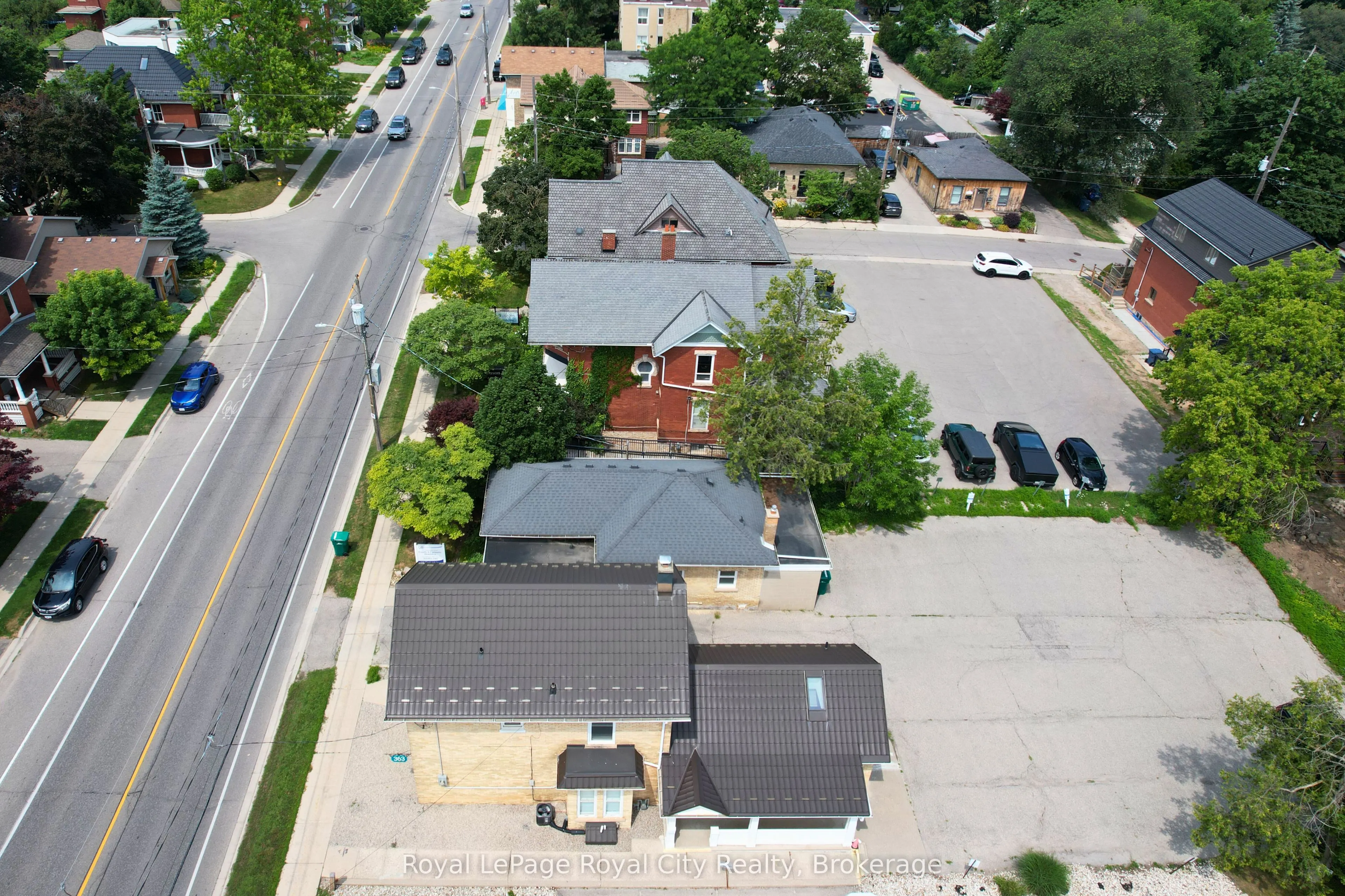 363 Woolwich Street