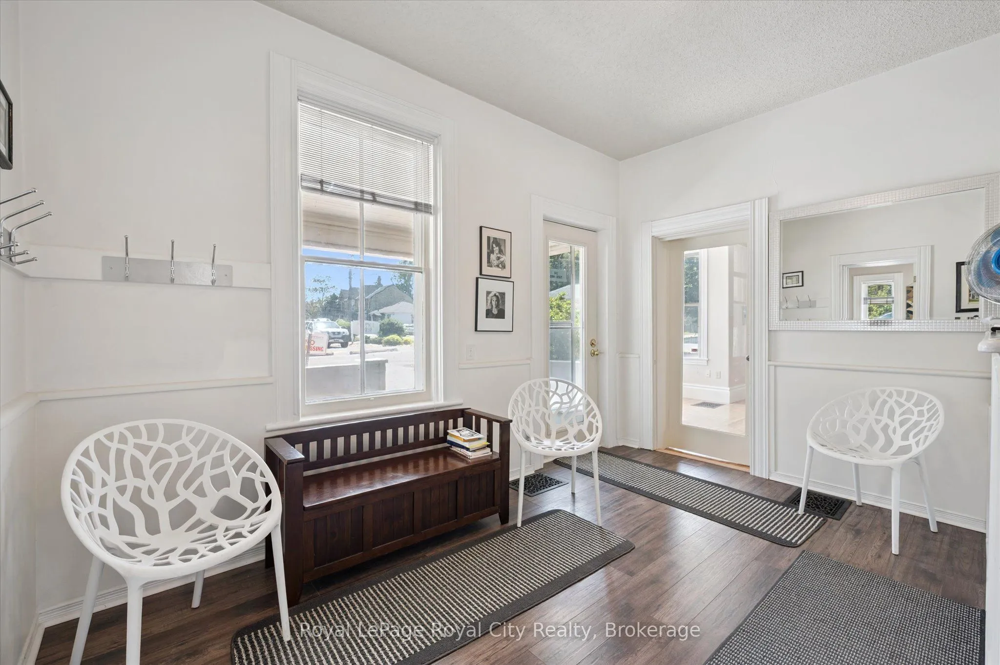 363 Woolwich Street