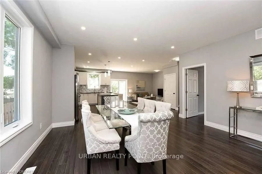 165 St Andrews Street W
