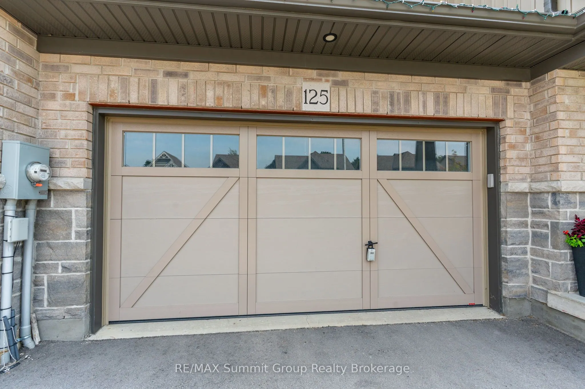 125 Mullin Street