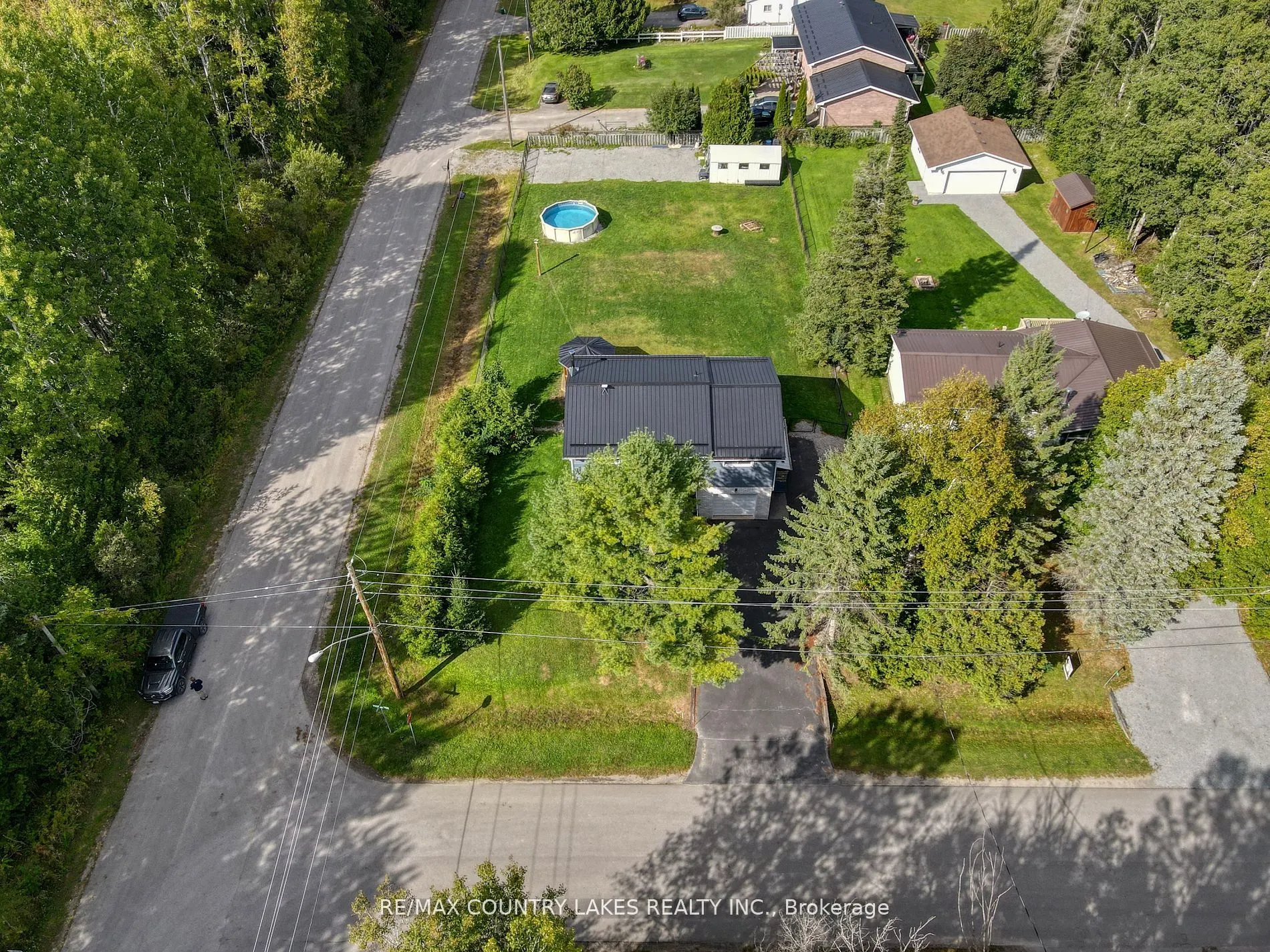 3 Pinewood Boulevard