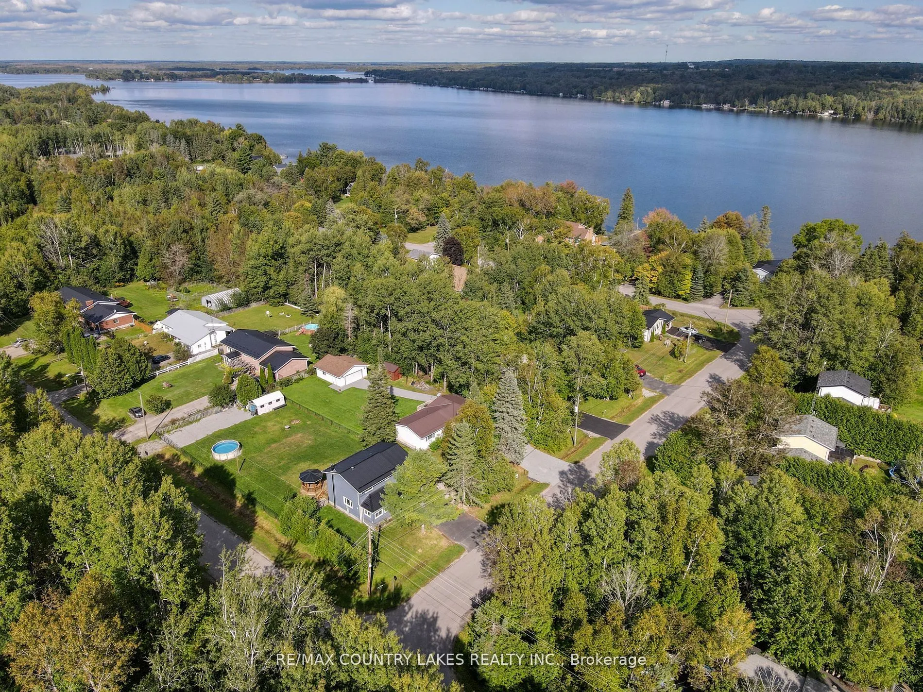 3 Pinewood Boulevard