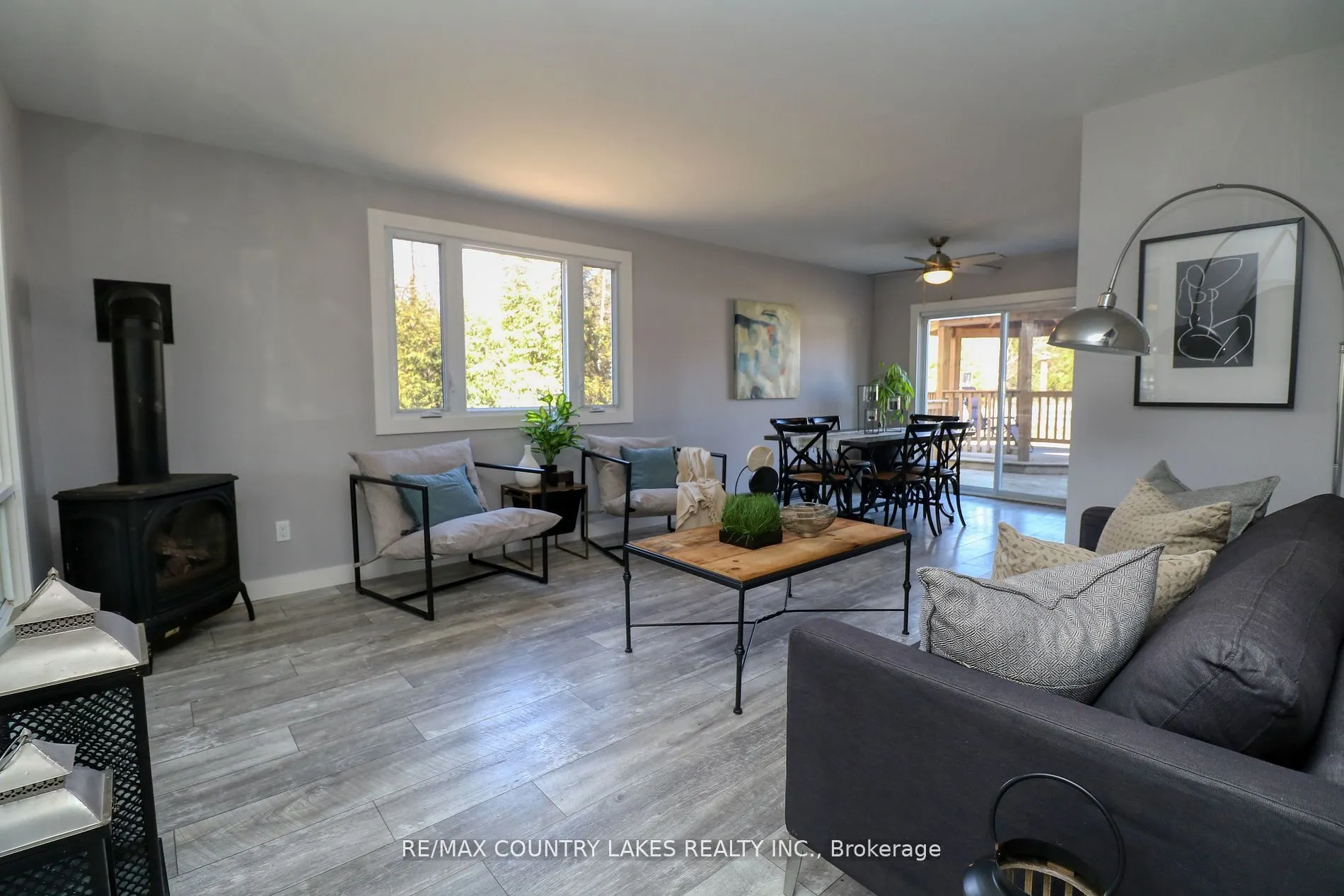 3 Pinewood Boulevard