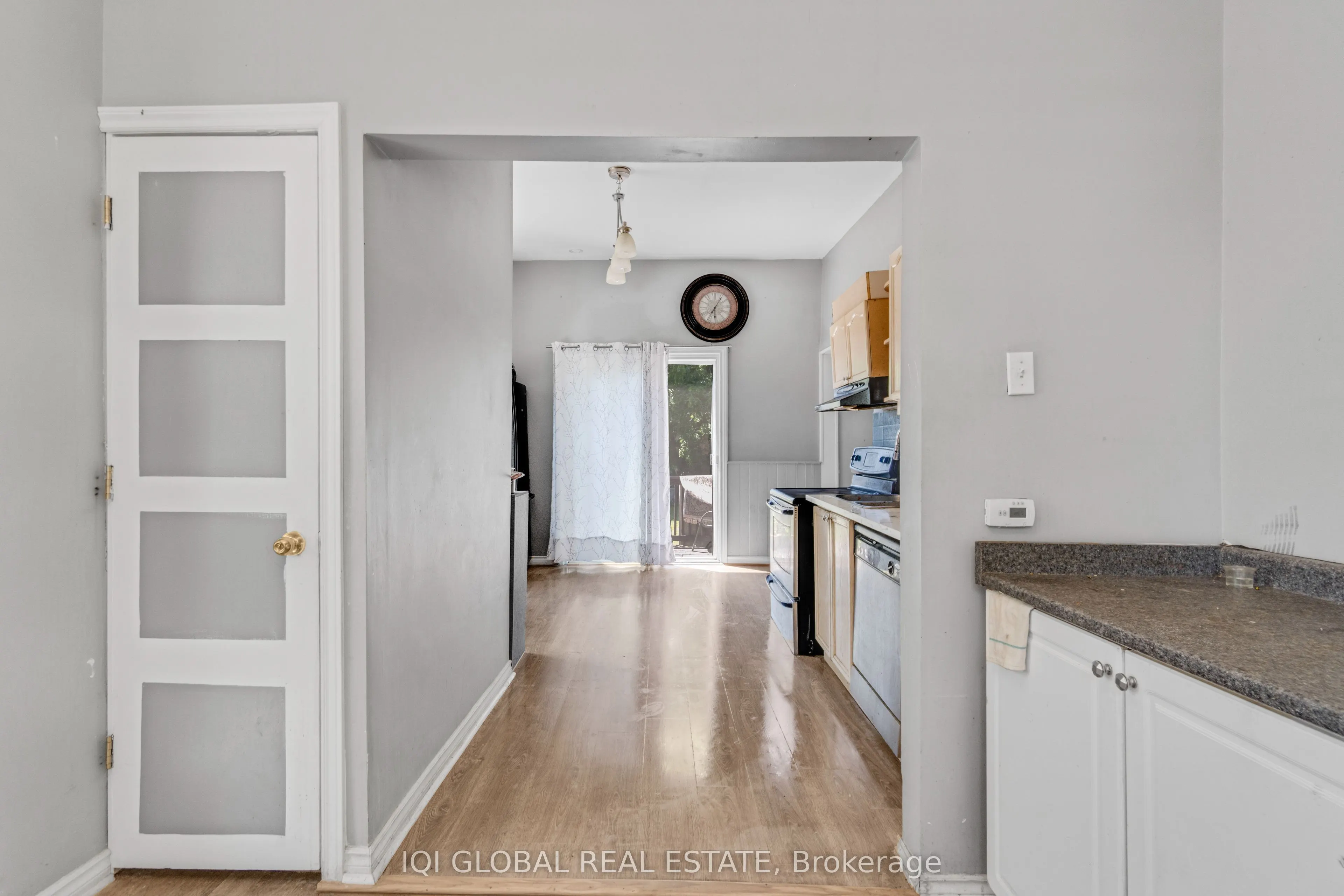 242 Queenston Road