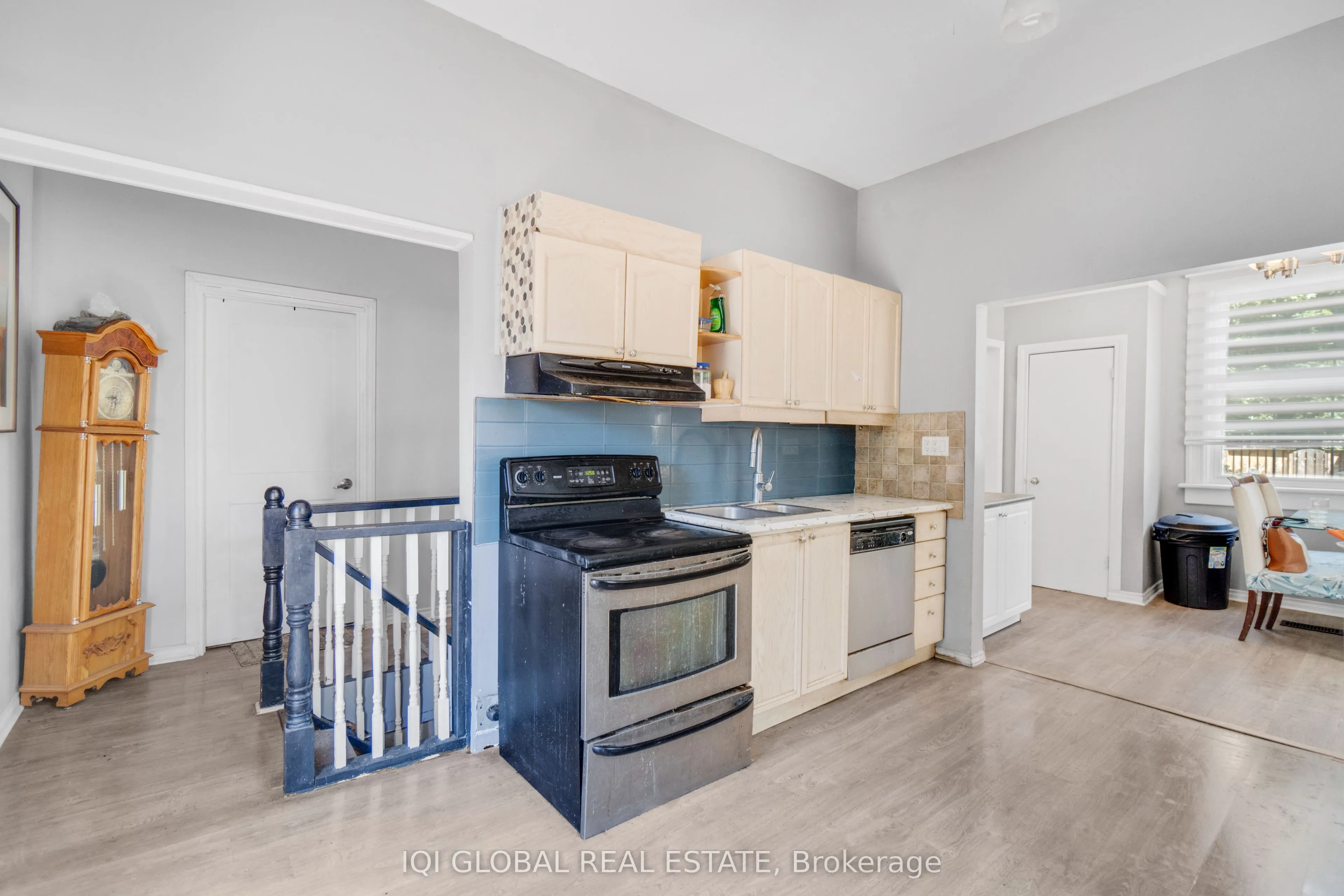 242 Queenston Road