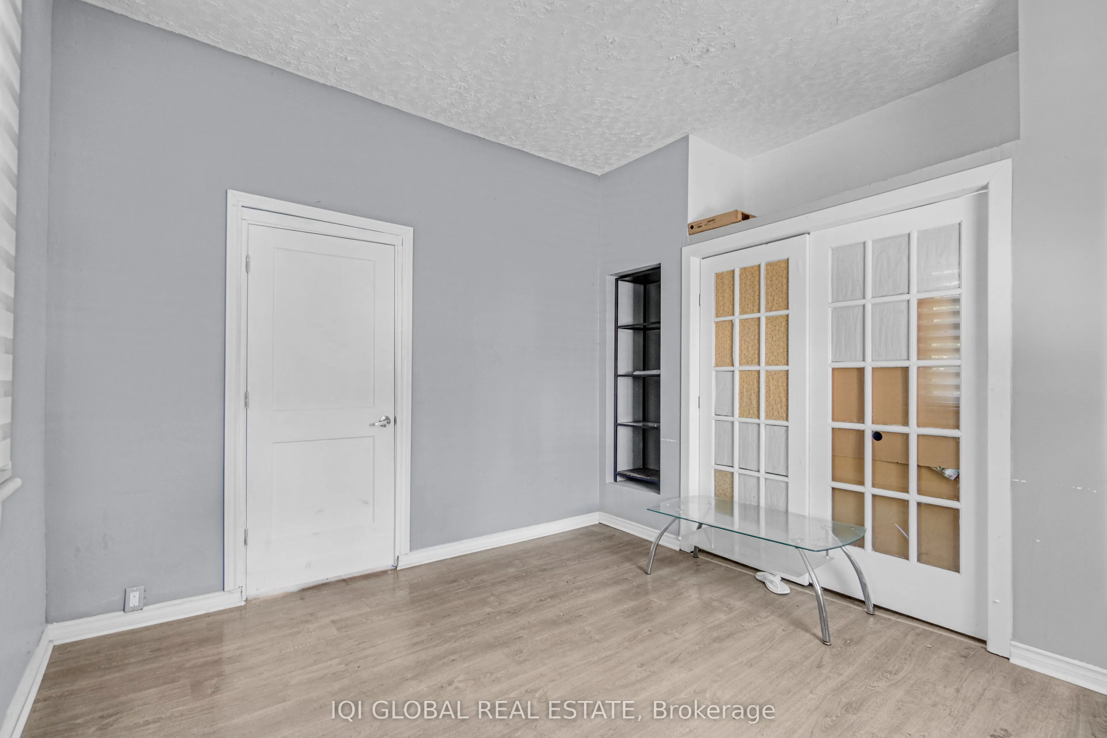 242 Queenston Road